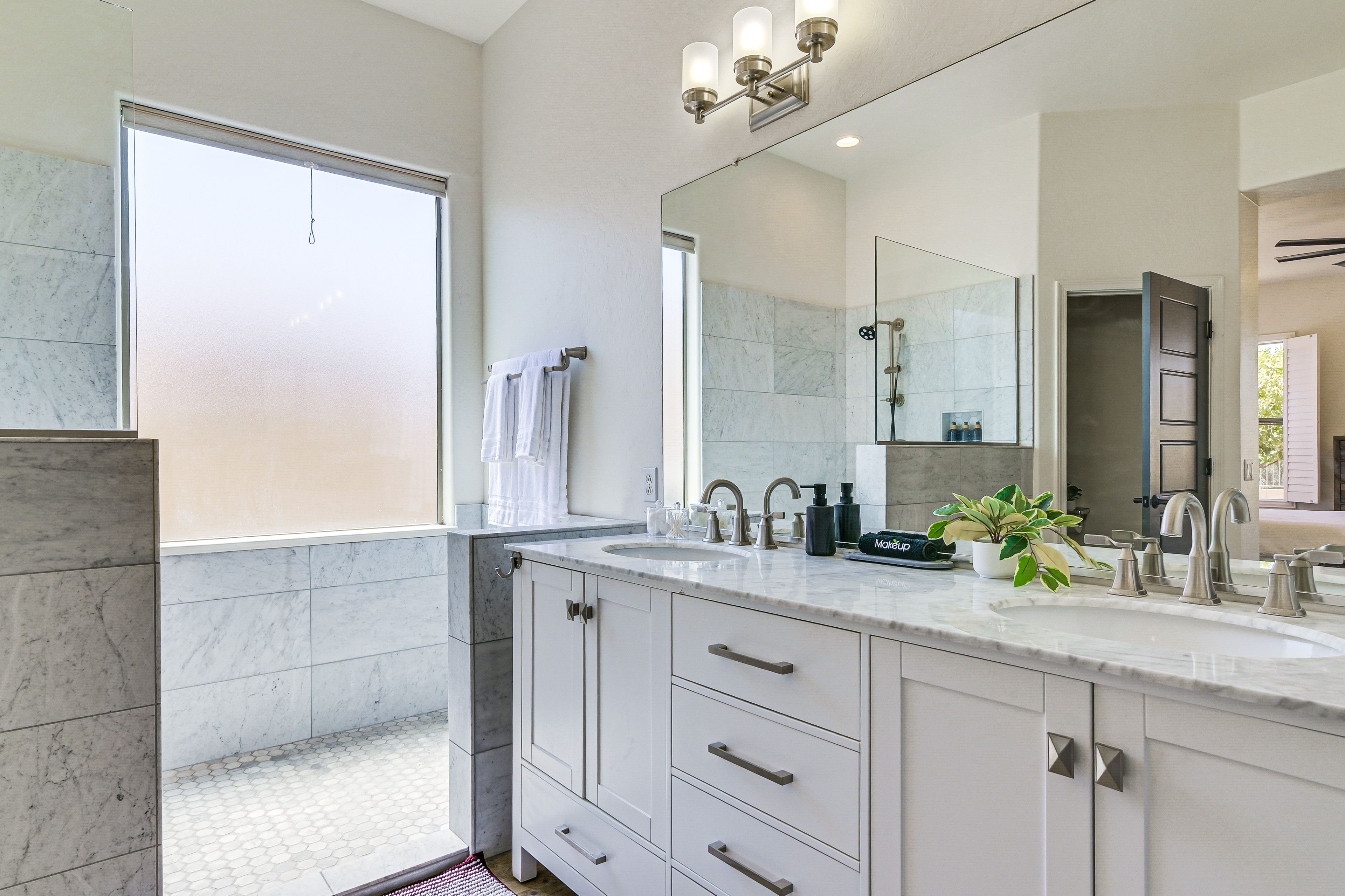En-Suite Bathroom | Walk-In Closet