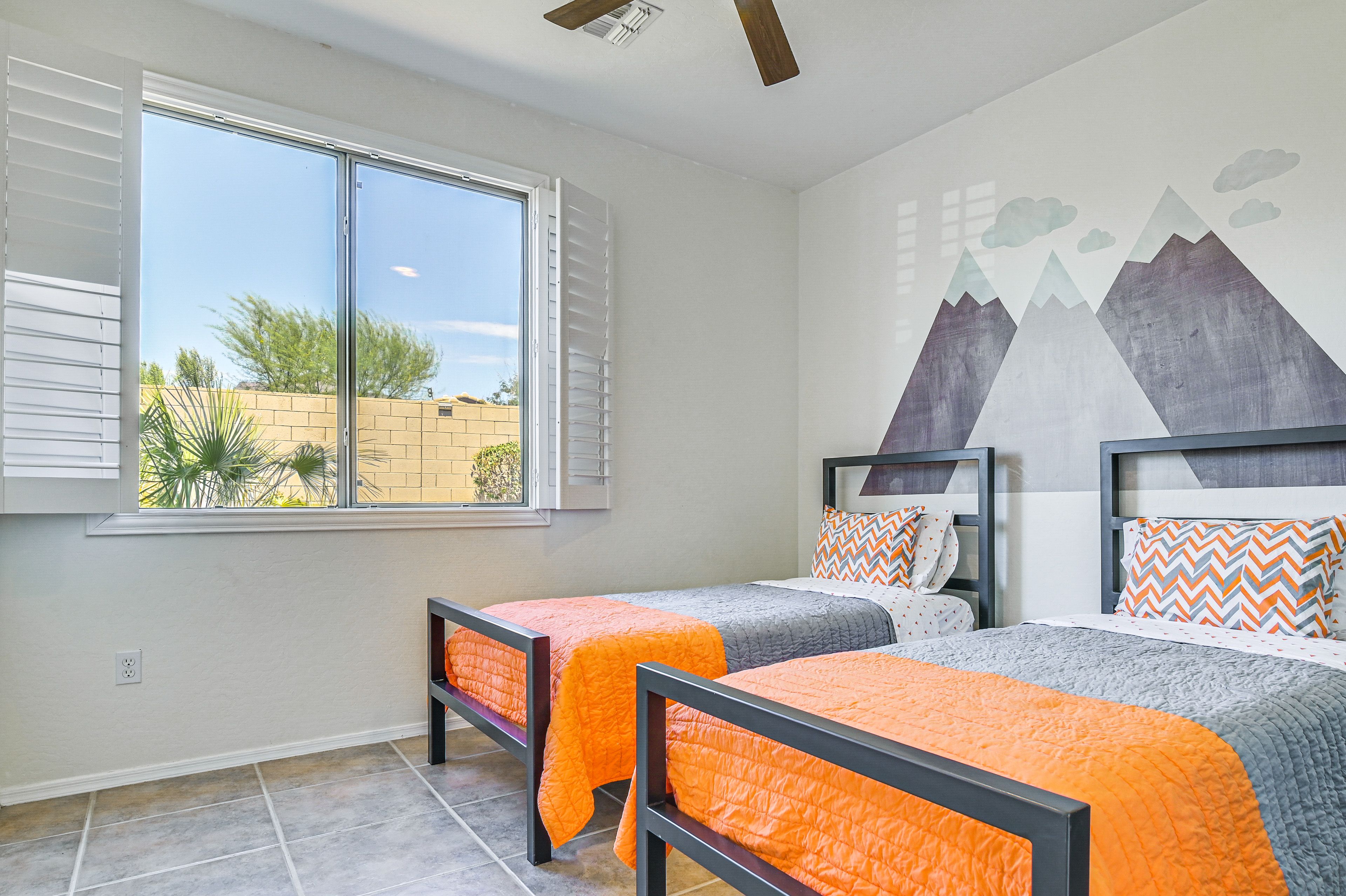 Bedroom 3 | 2 Twin Beds