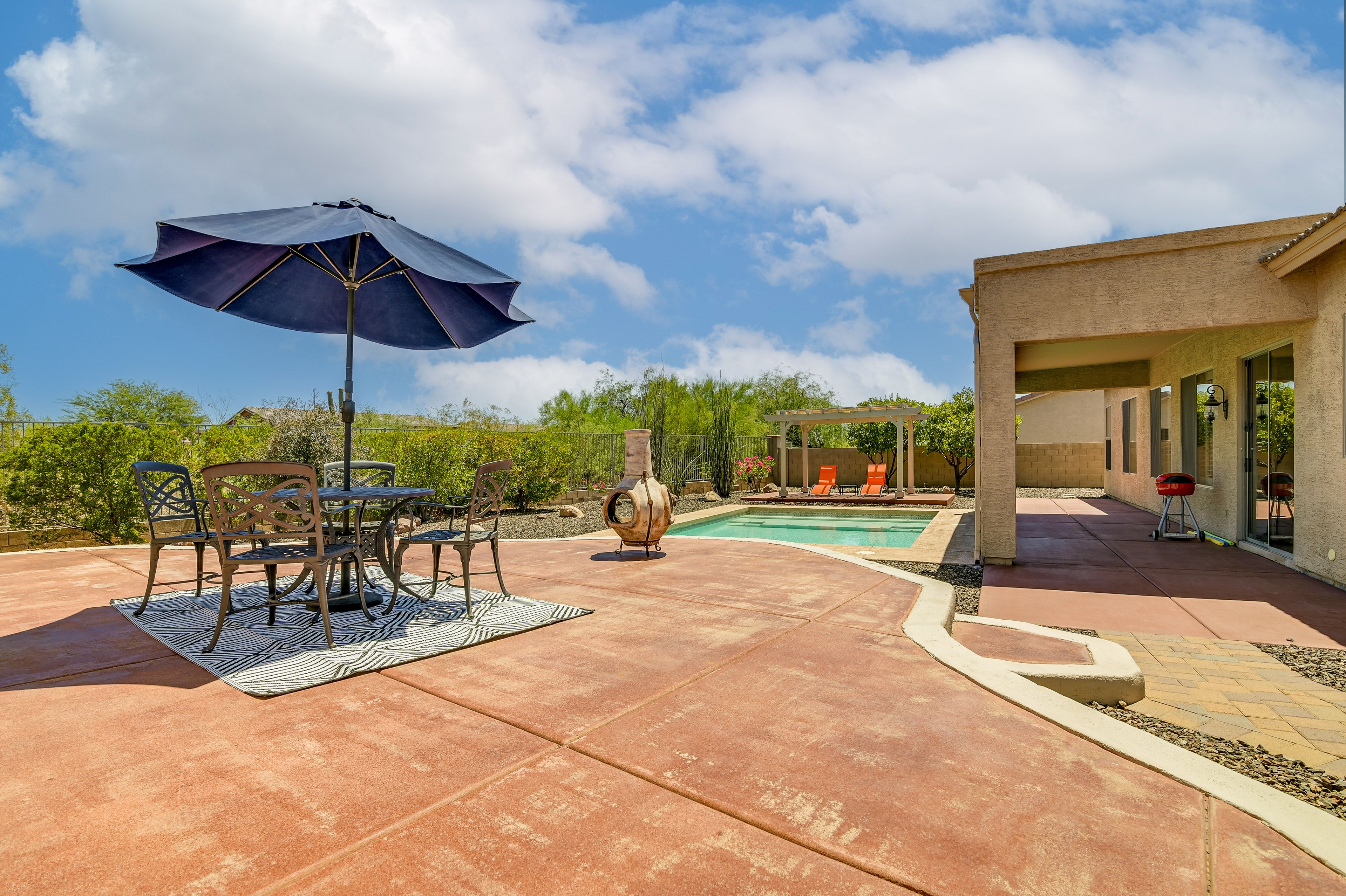 Exterior | Outdoor Dining Area | Single-Story Home