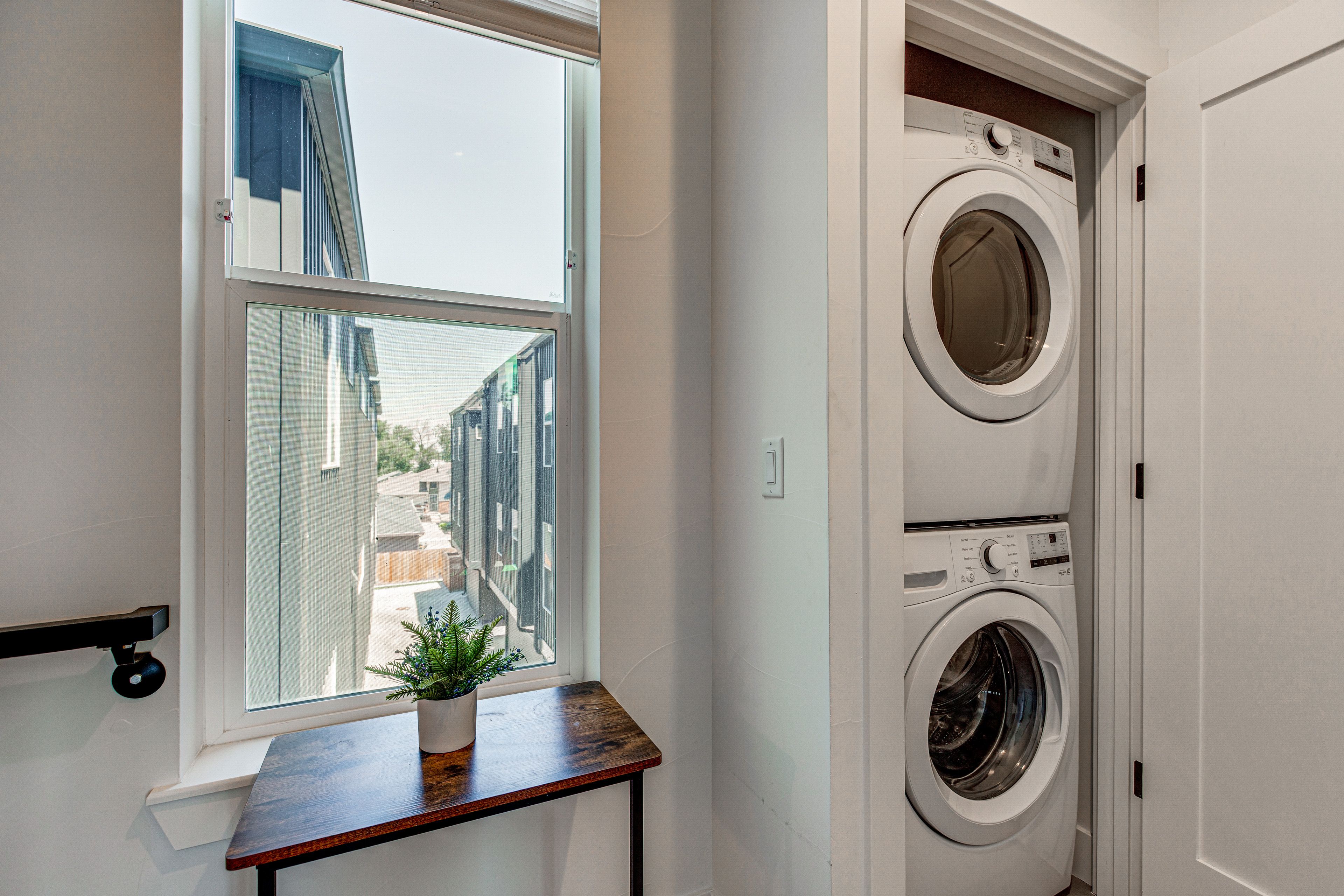 Washer & Dryer