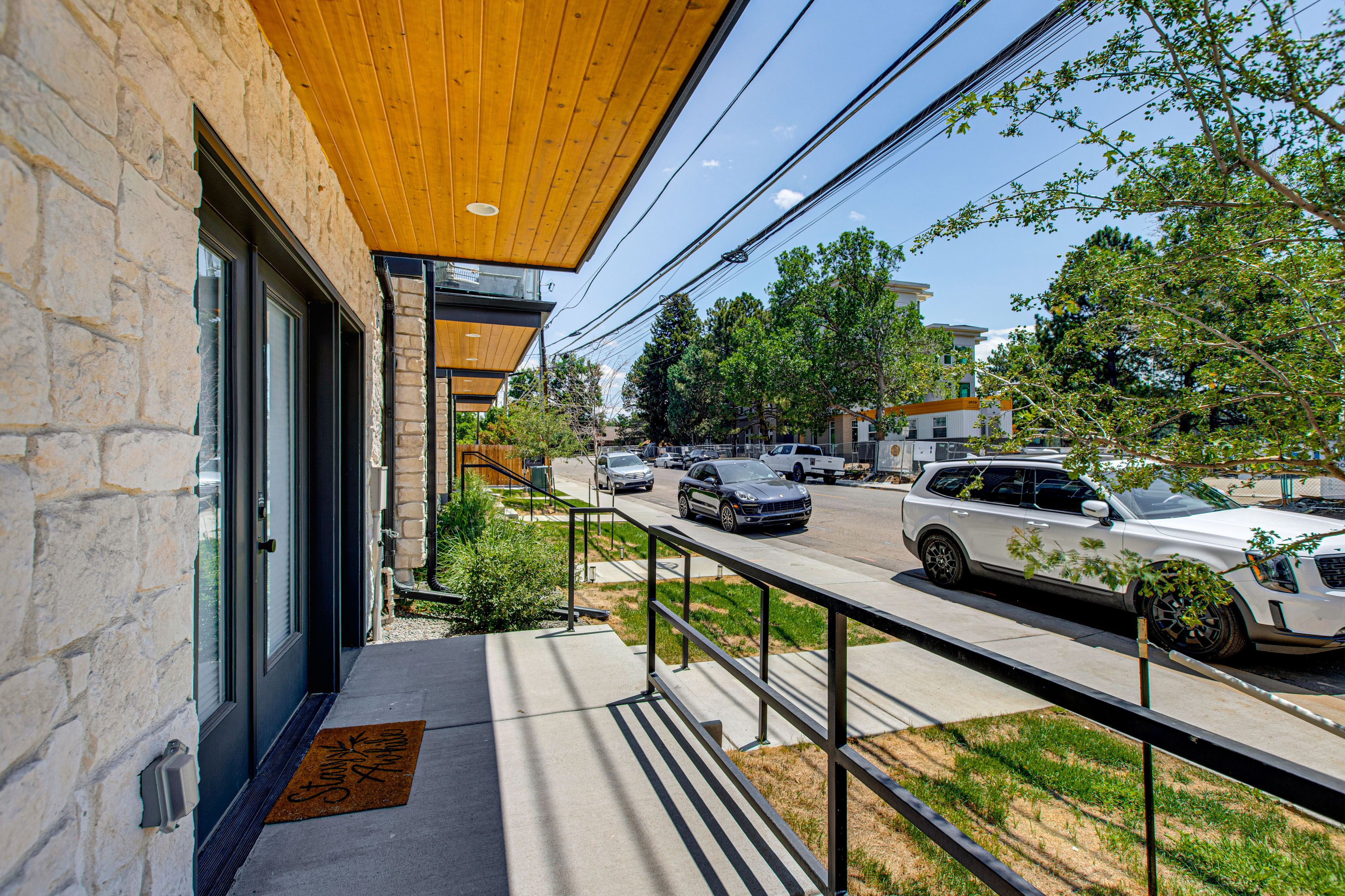 Entryway | Stairs Required