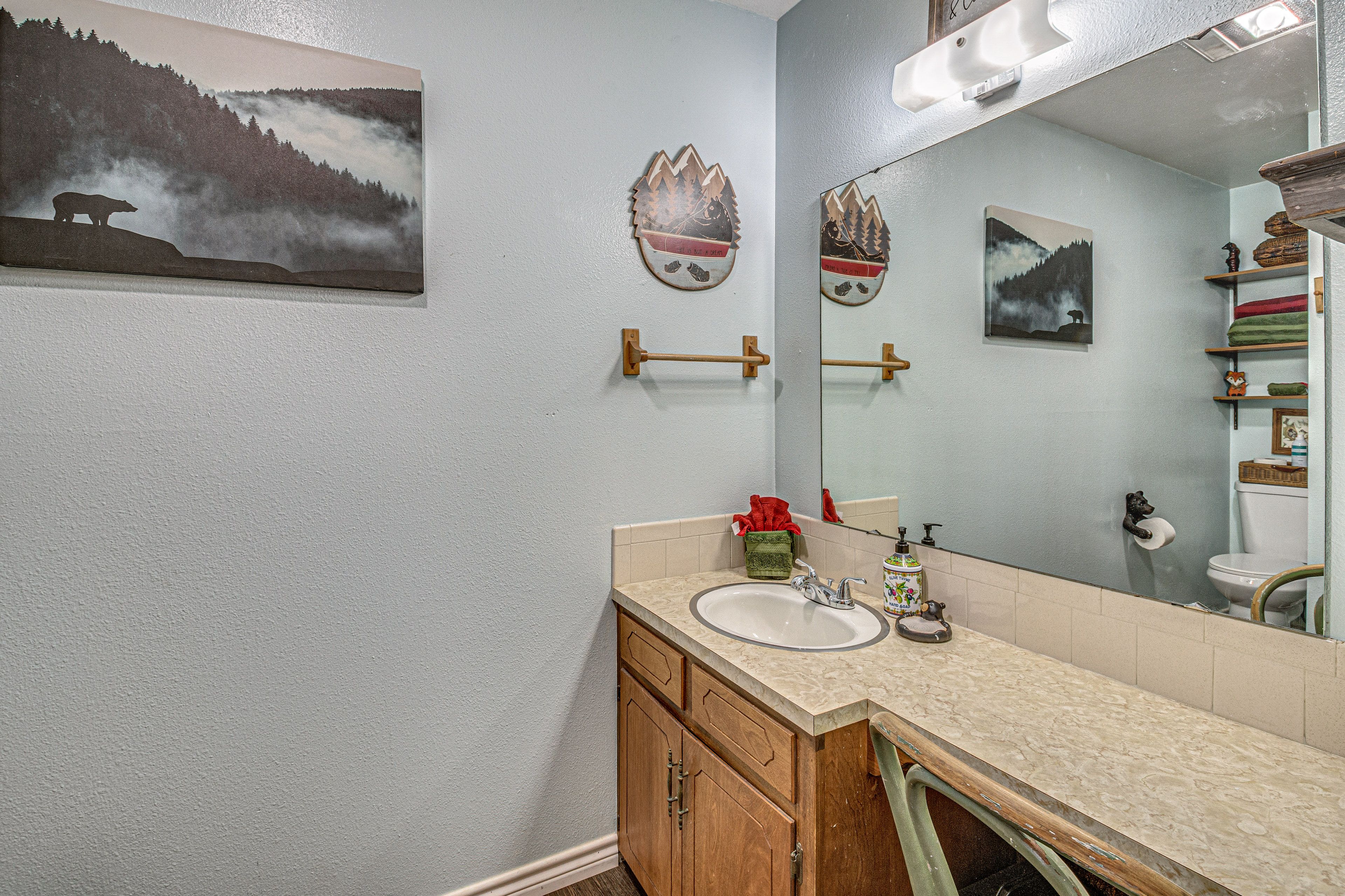 Full Bathroom