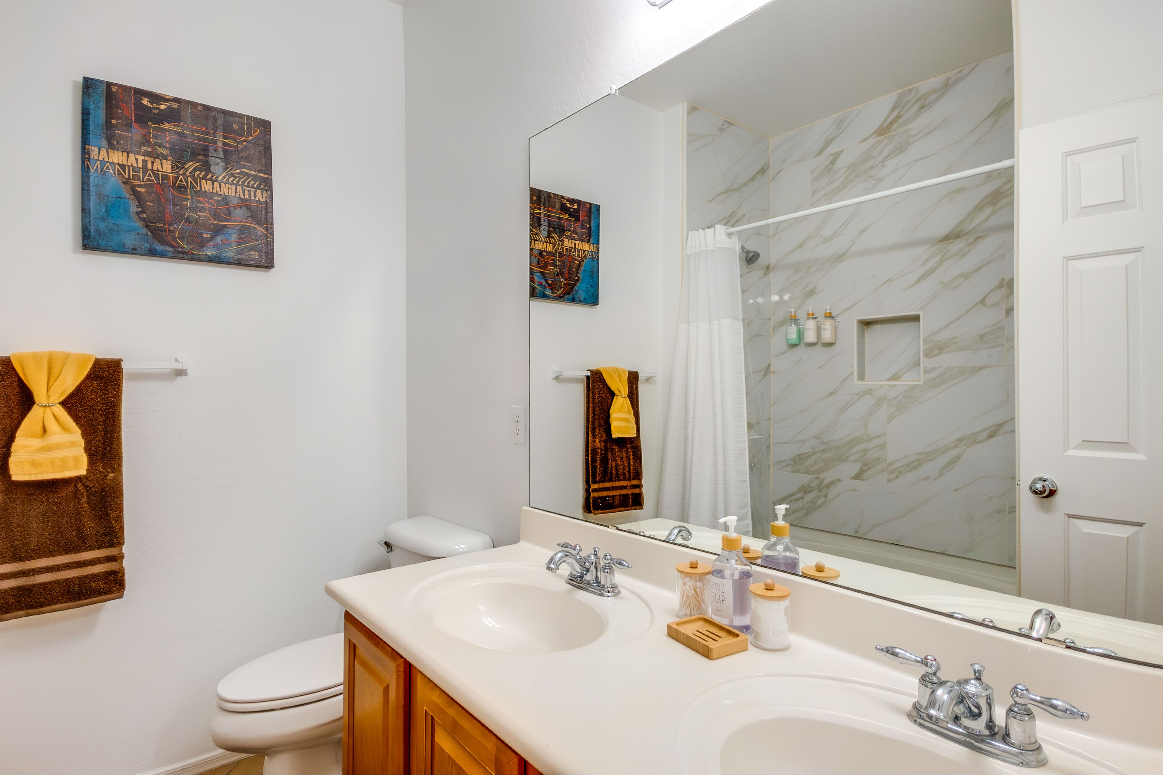Full Bathroom