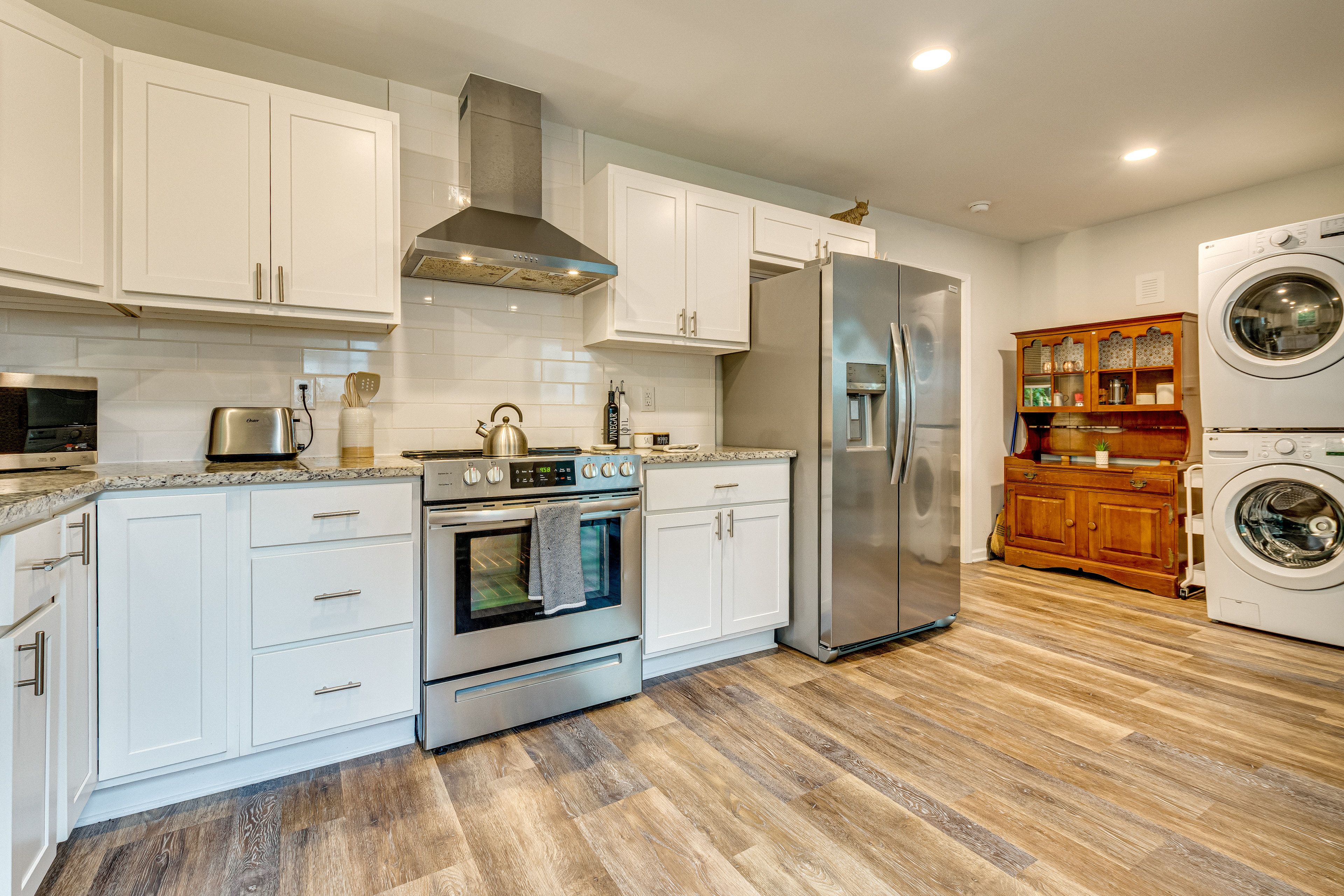 Kitchen | Laundry