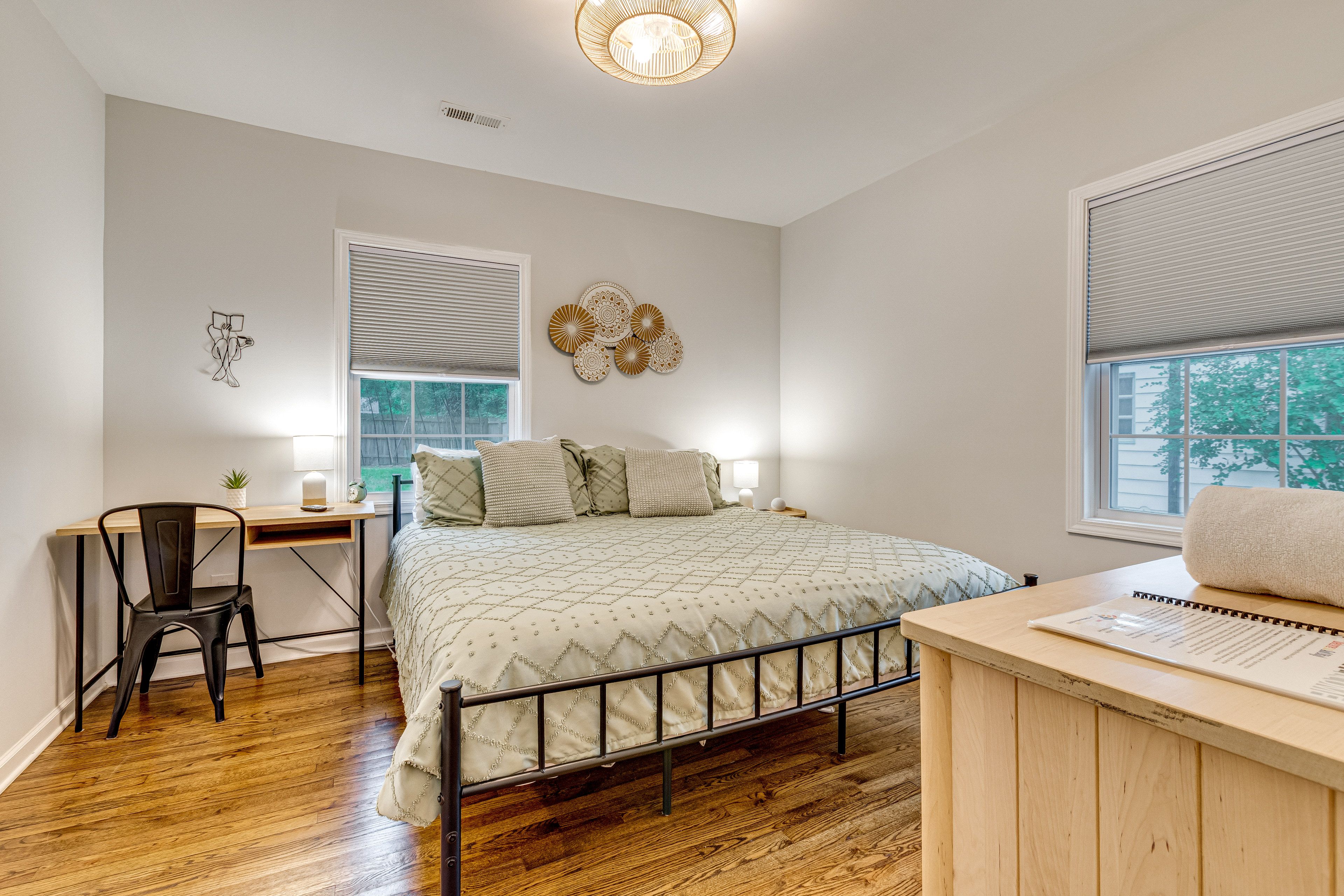 Bedroom 1 | King Bed