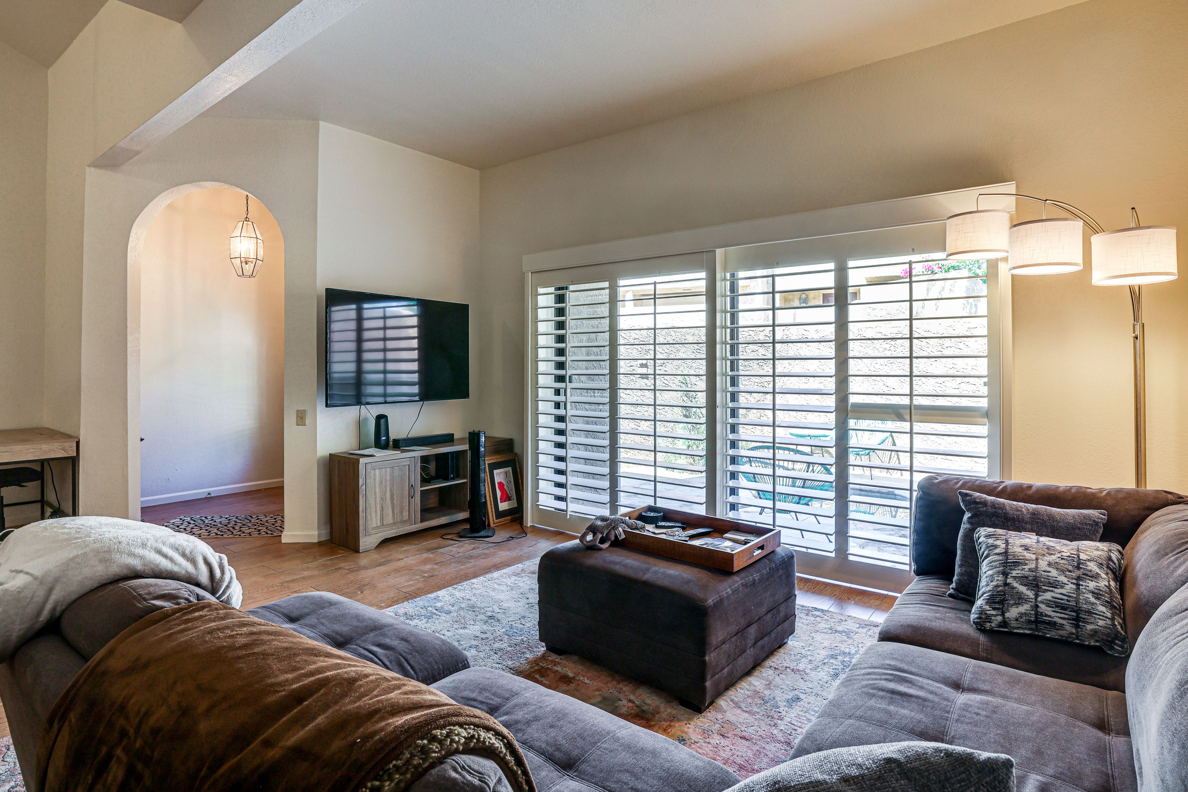 Living Room | Central Heating & A/C | Free WiFi