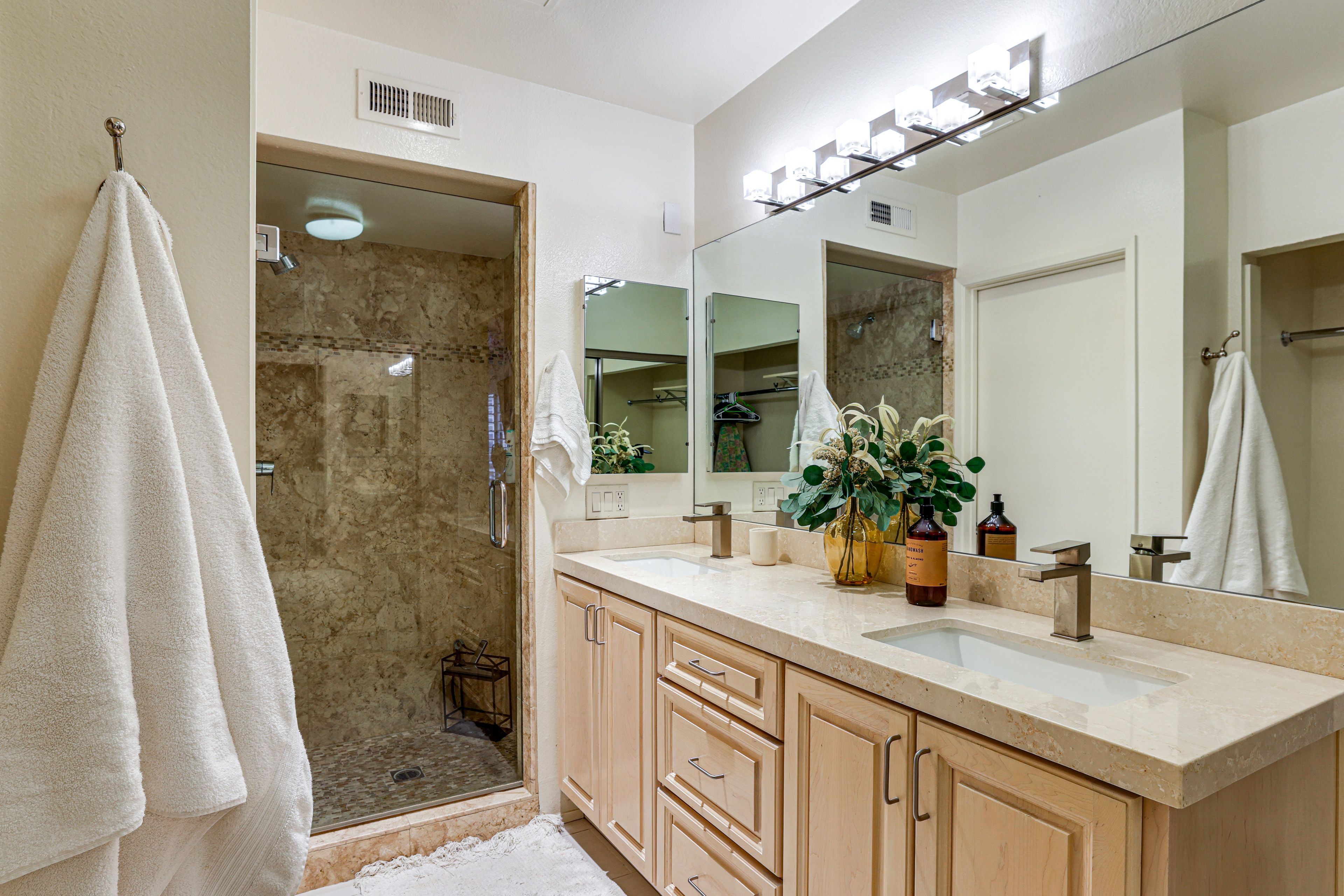 En-Suite Bathroom | 2nd Floor