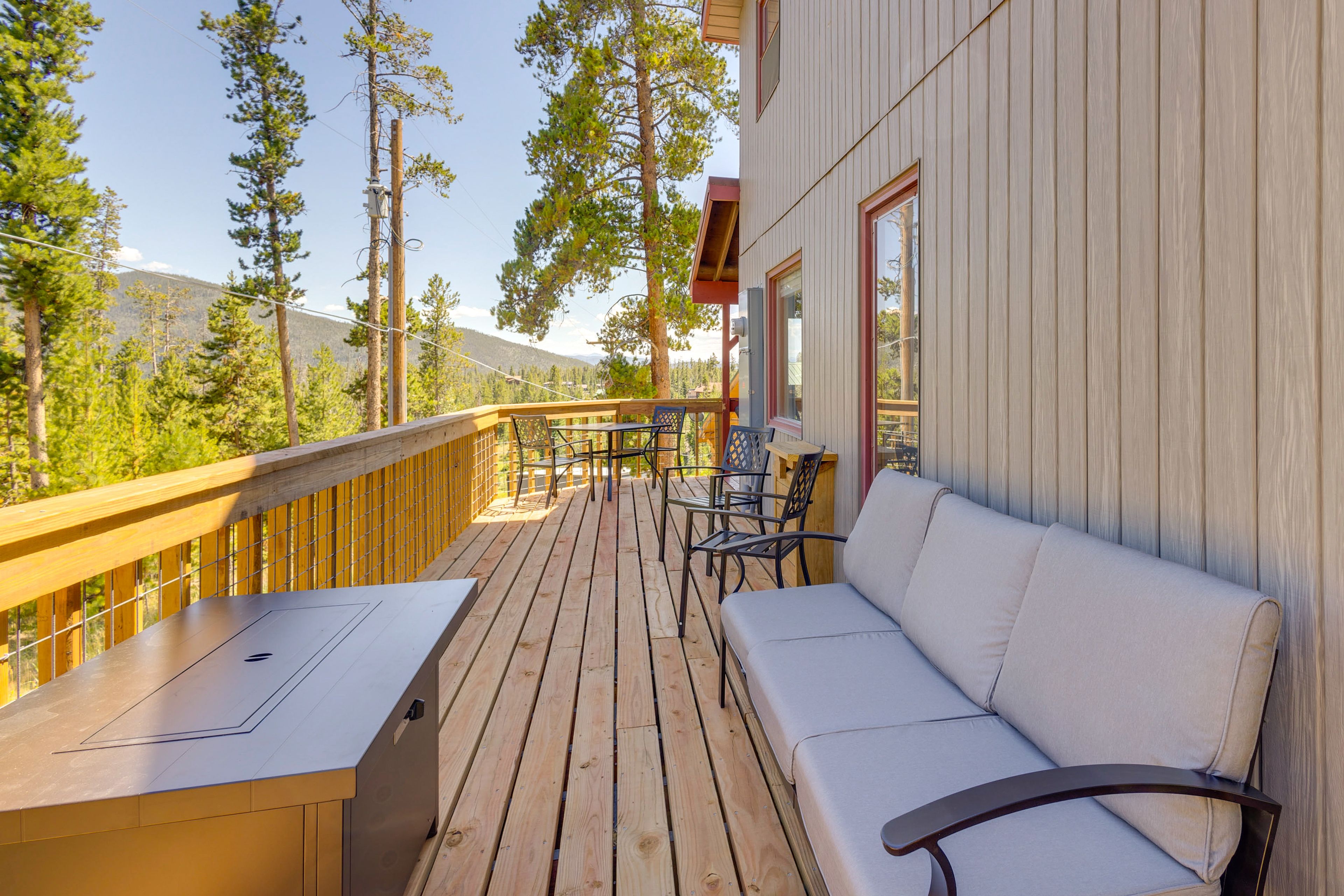 Deck | Mountain Views