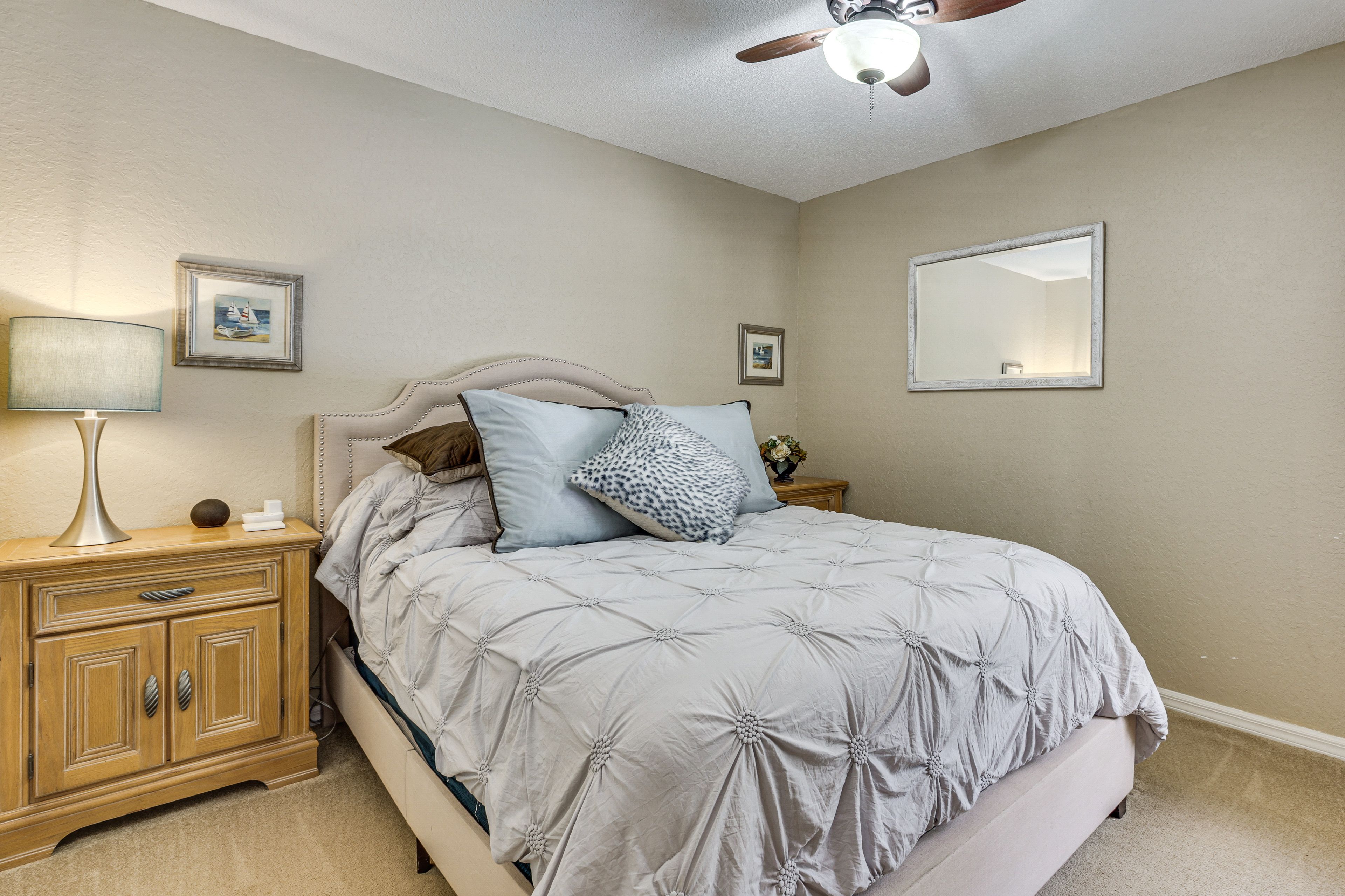 Bedroom 2 | Queen Bed