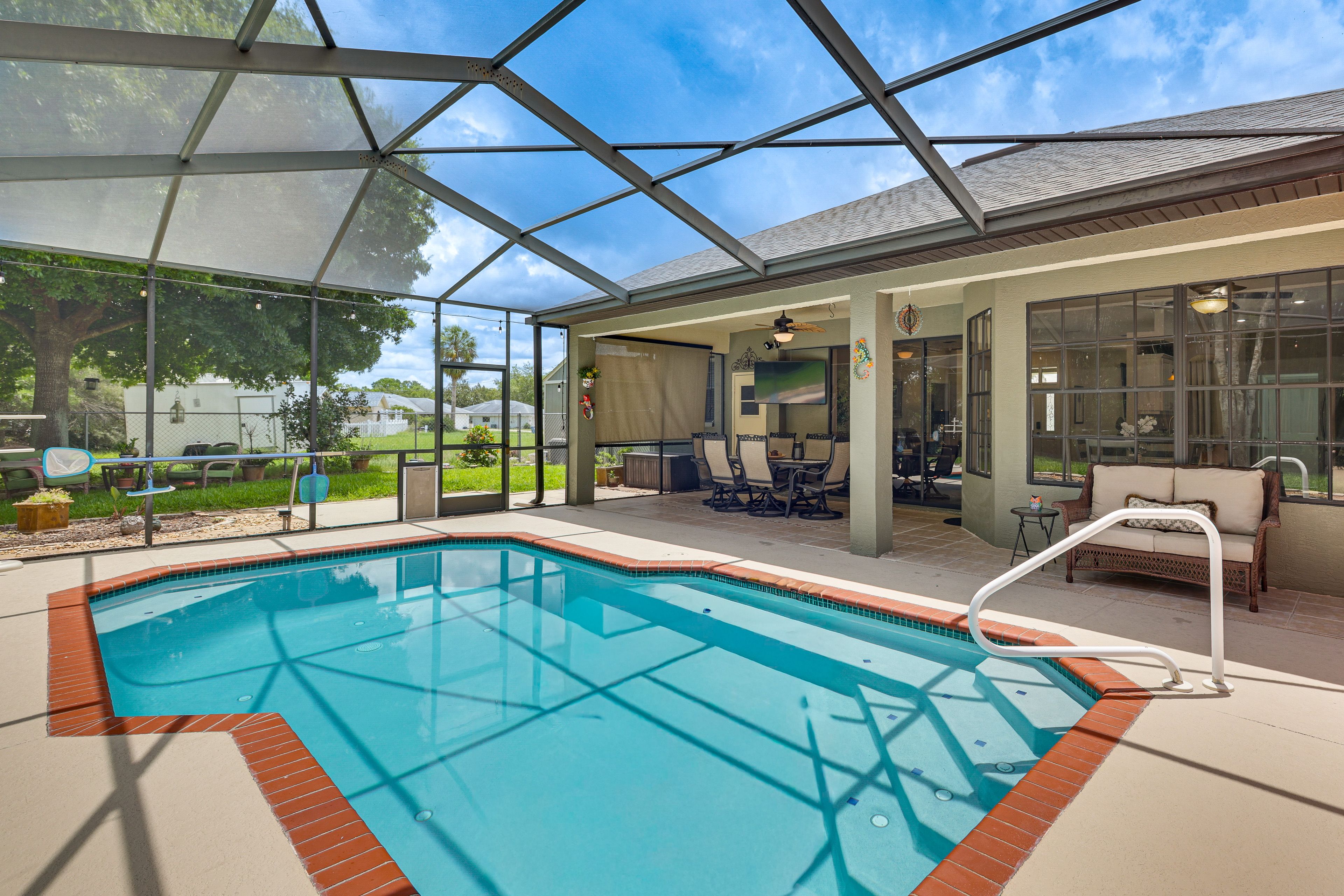 Spring Hill Vacation Rental | 2BR | 2BA | 1,500 Sq Ft | Step-Free Access
