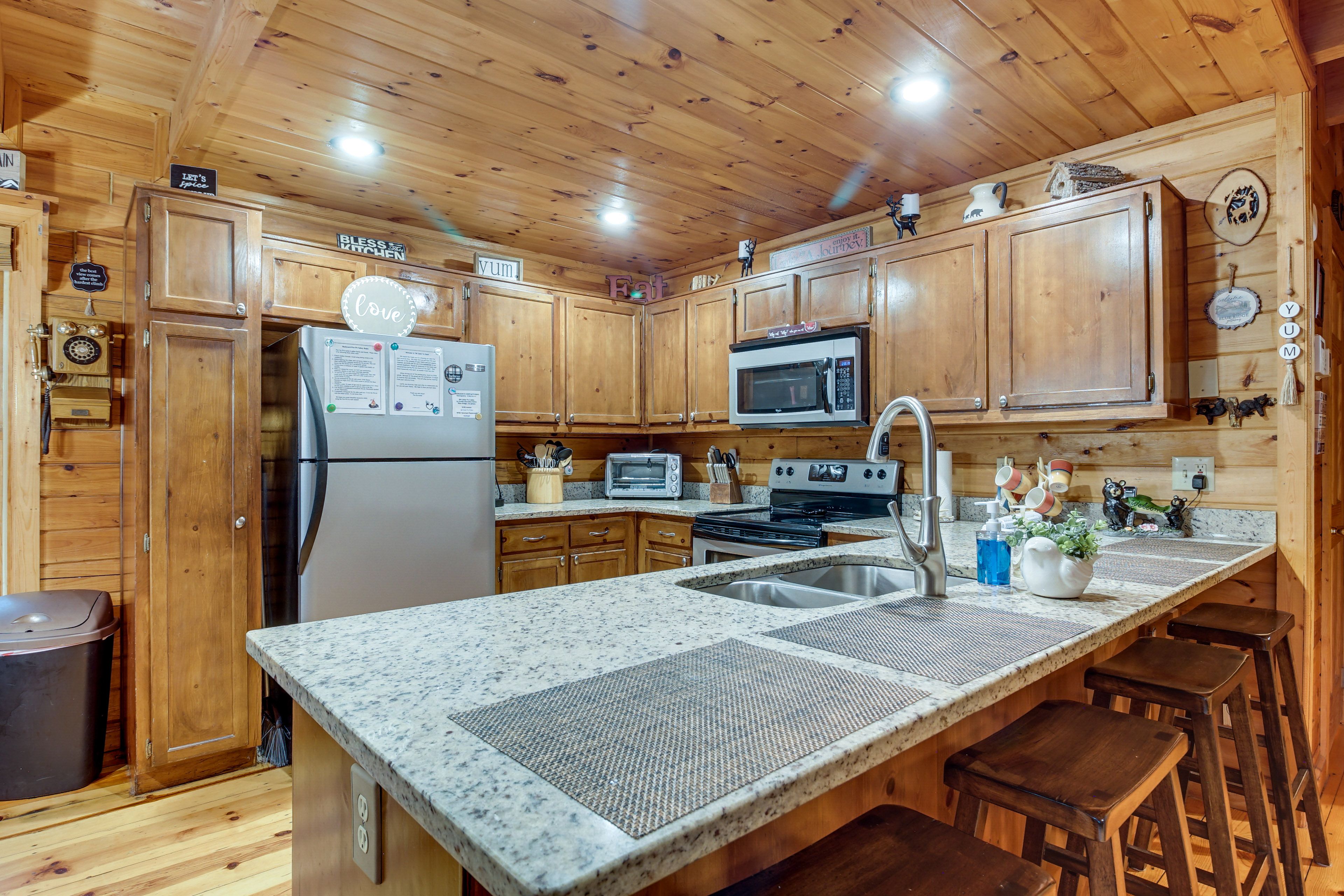 Kitchen | Dishwasher | Main Level