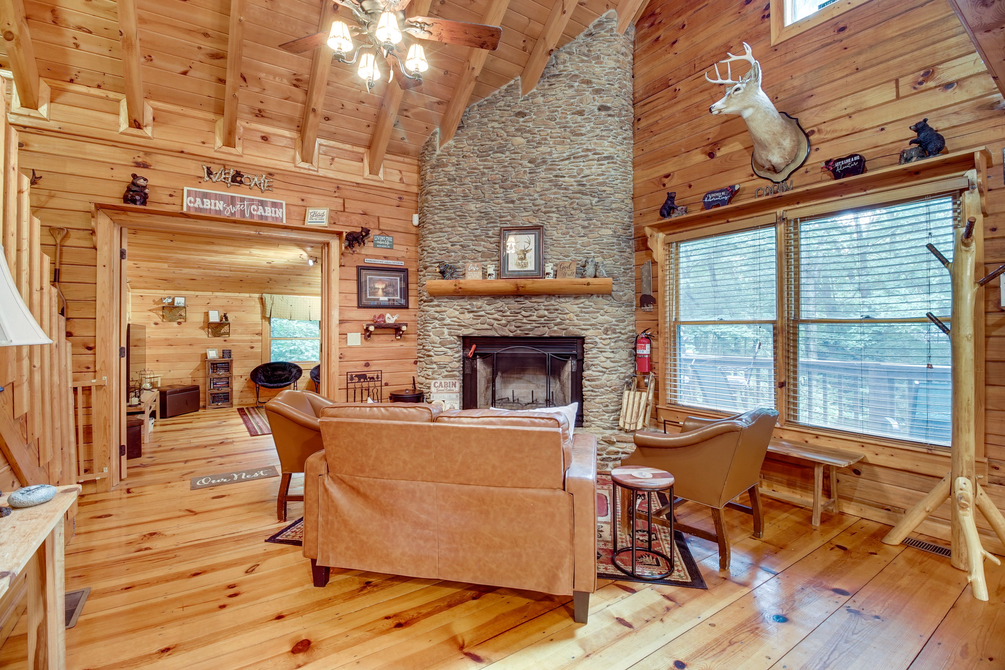Sitting Area | Fireplace | Main Level