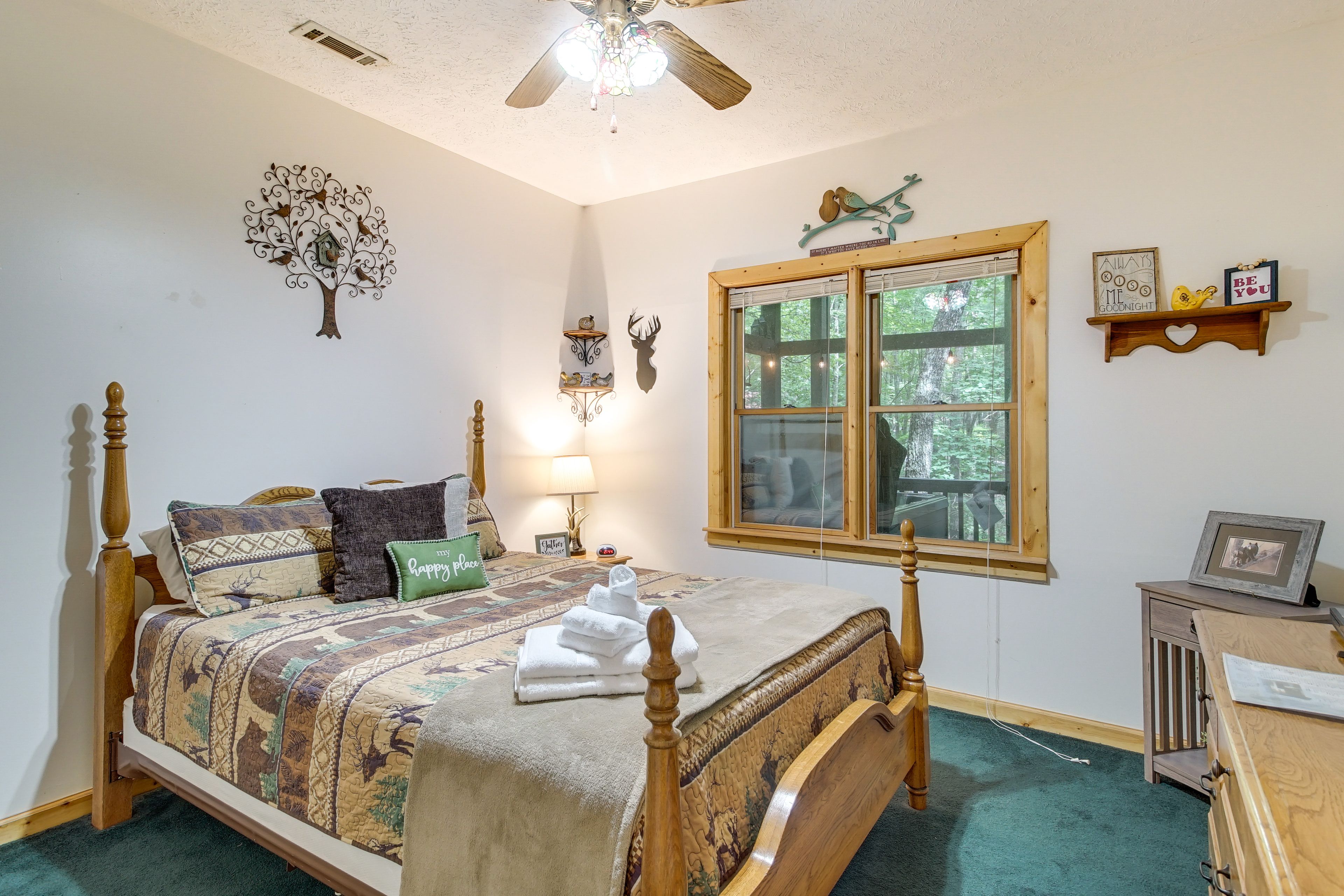 Bedroom 1 | Queen Bed | Lower Level