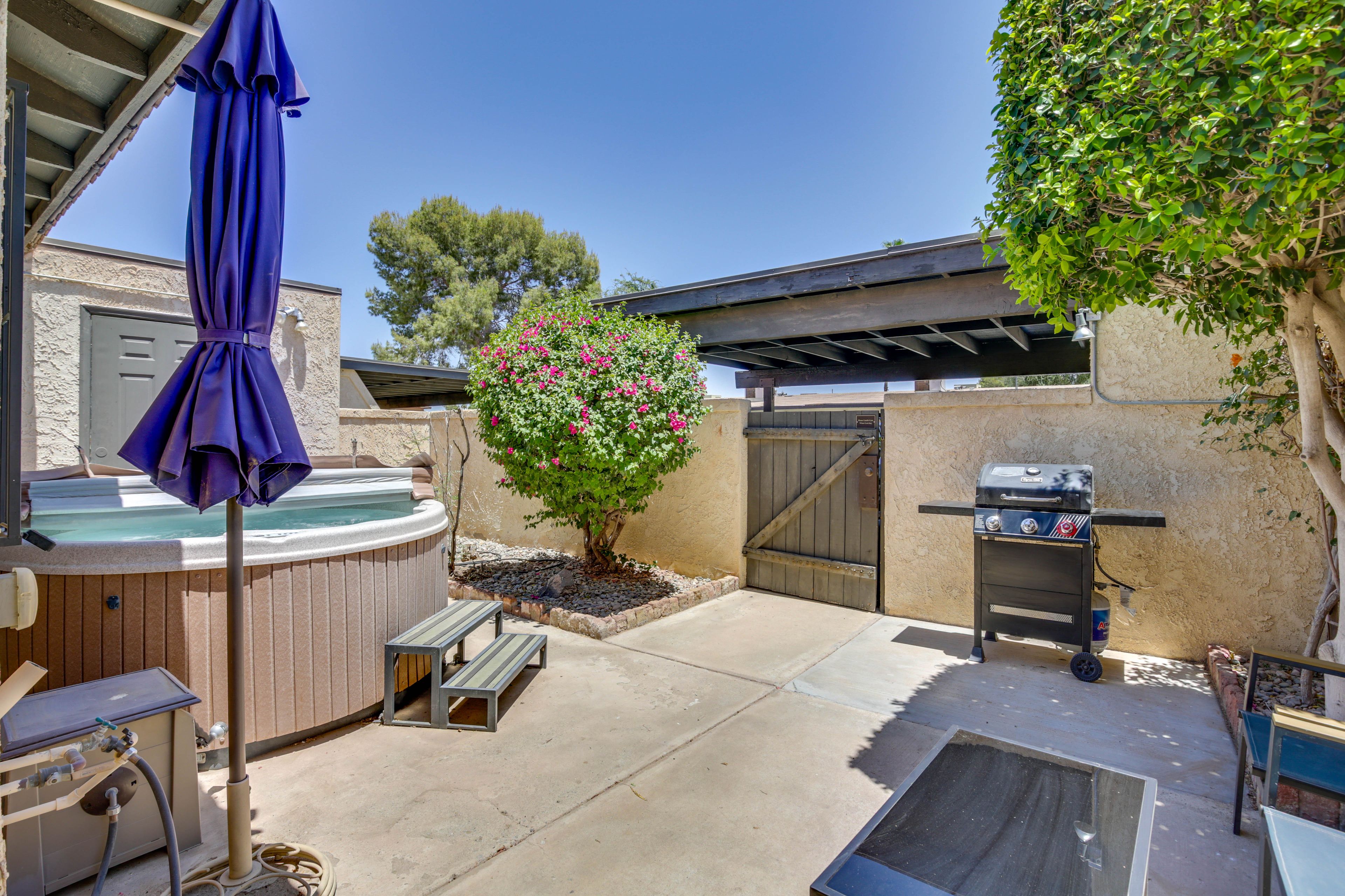 Private Patio | Gas Grill | Private Hot Tub