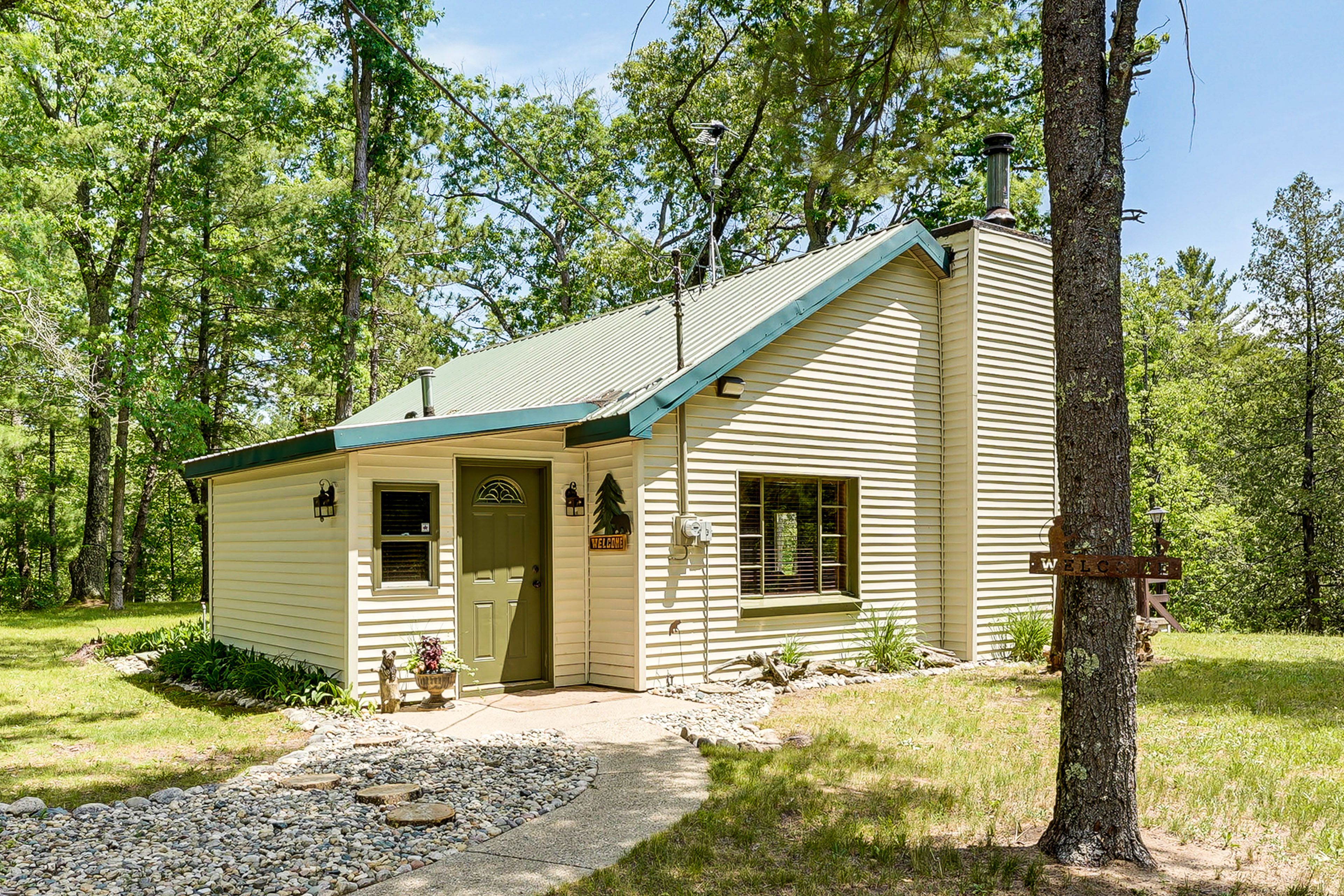 Exterior | 2-Story Studio