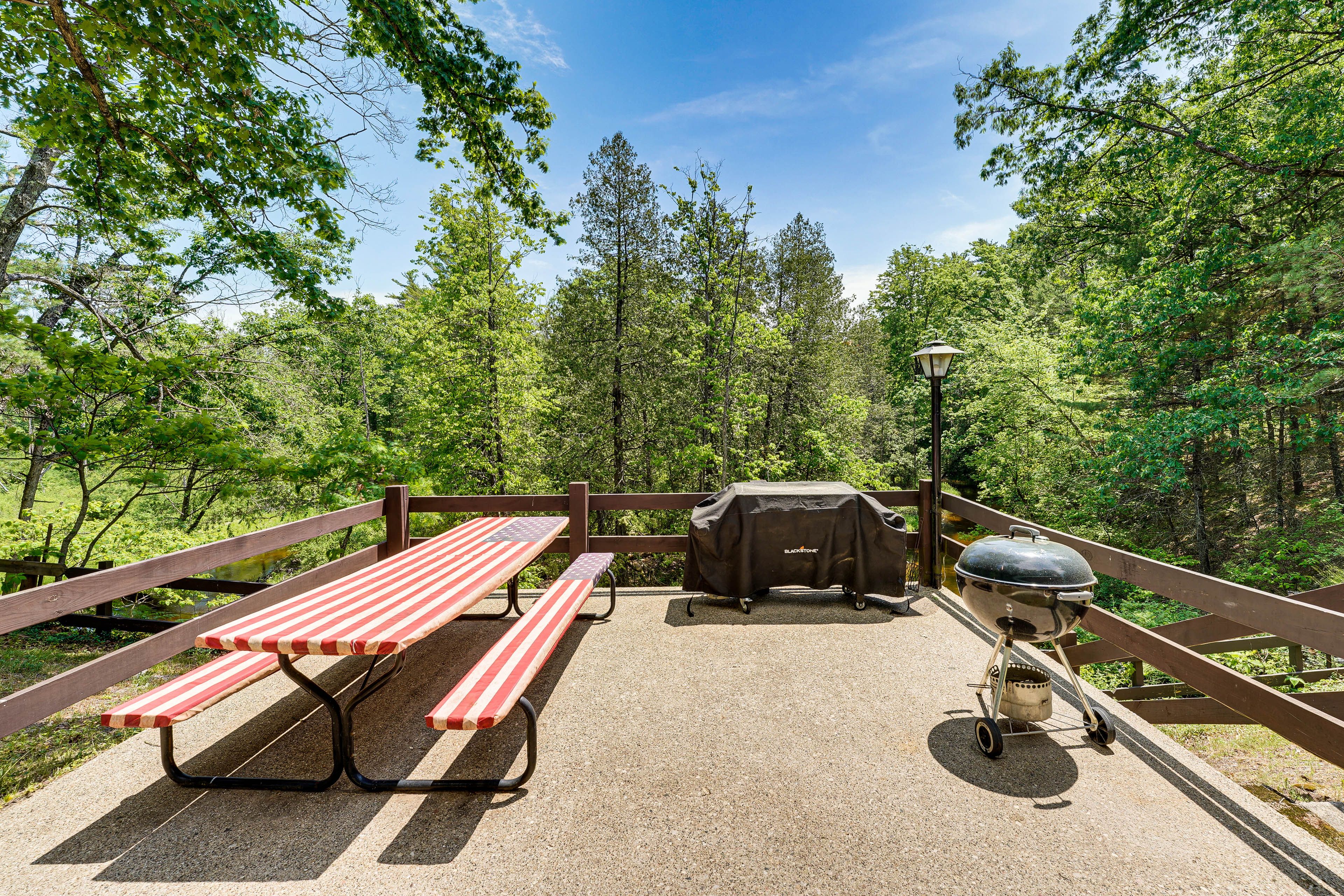 Private Deck