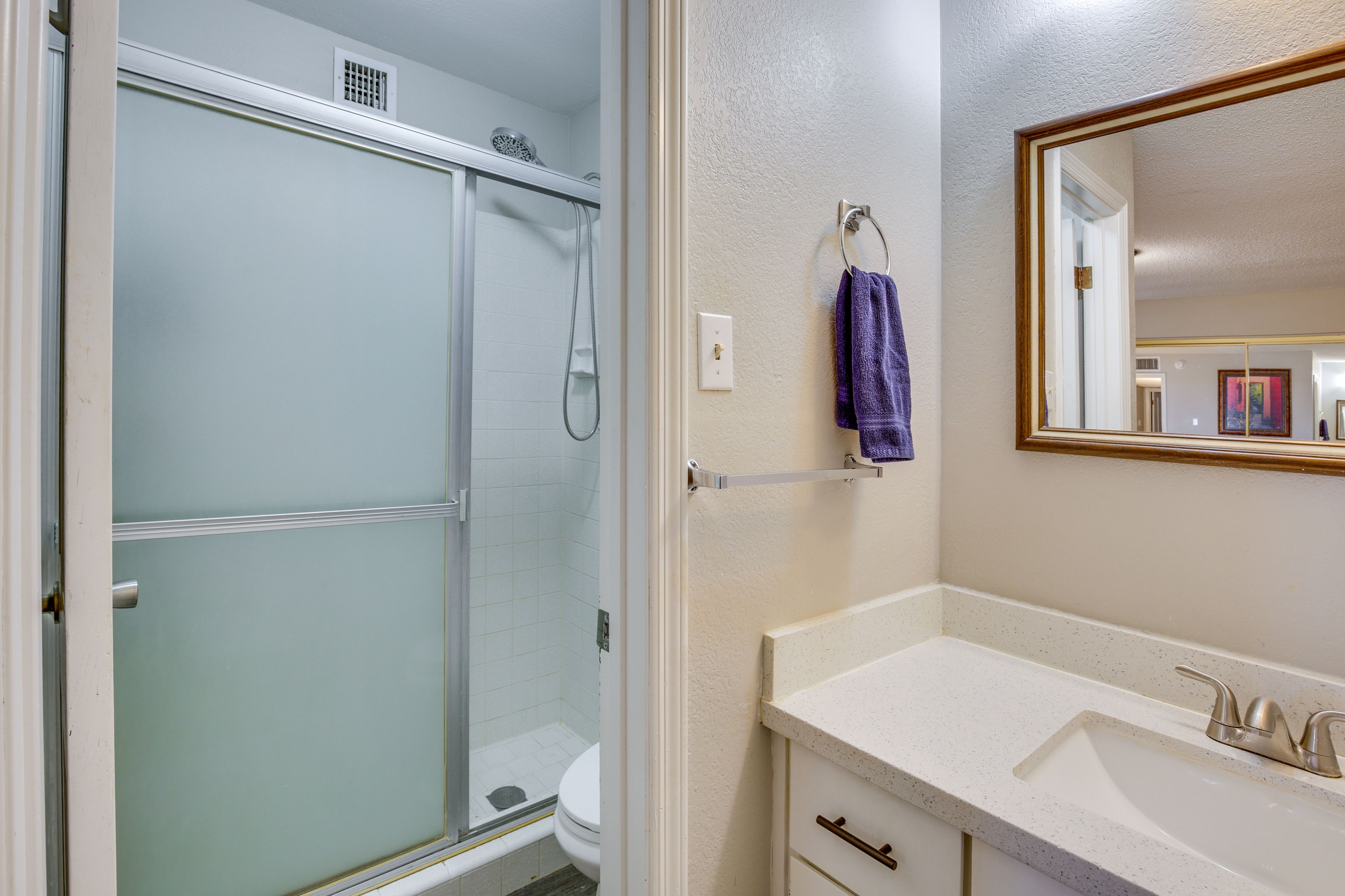 En-Suite Bathroom | Towels & Linens Provided