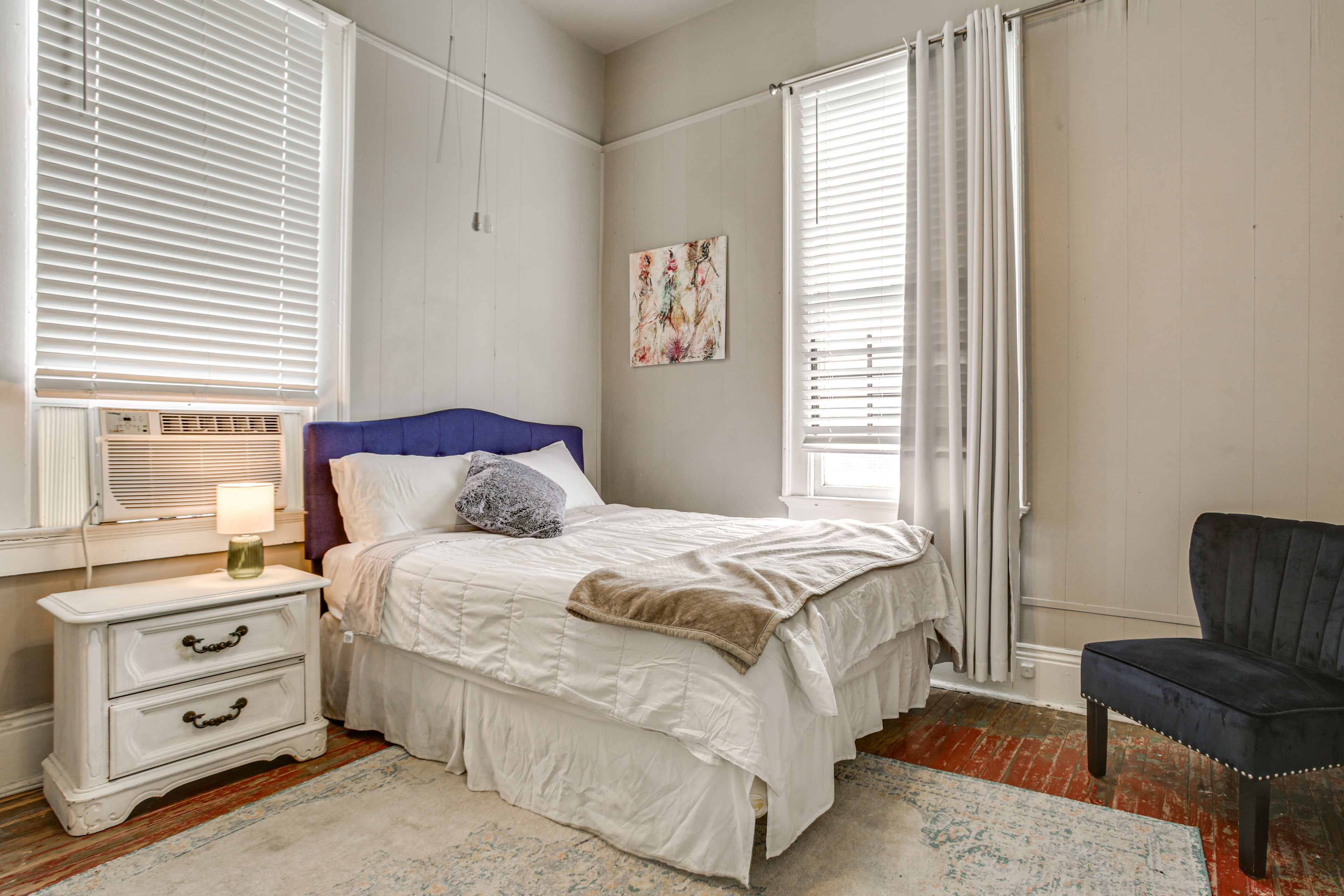 Bedroom 1 | Queen Bed | 2nd Floor