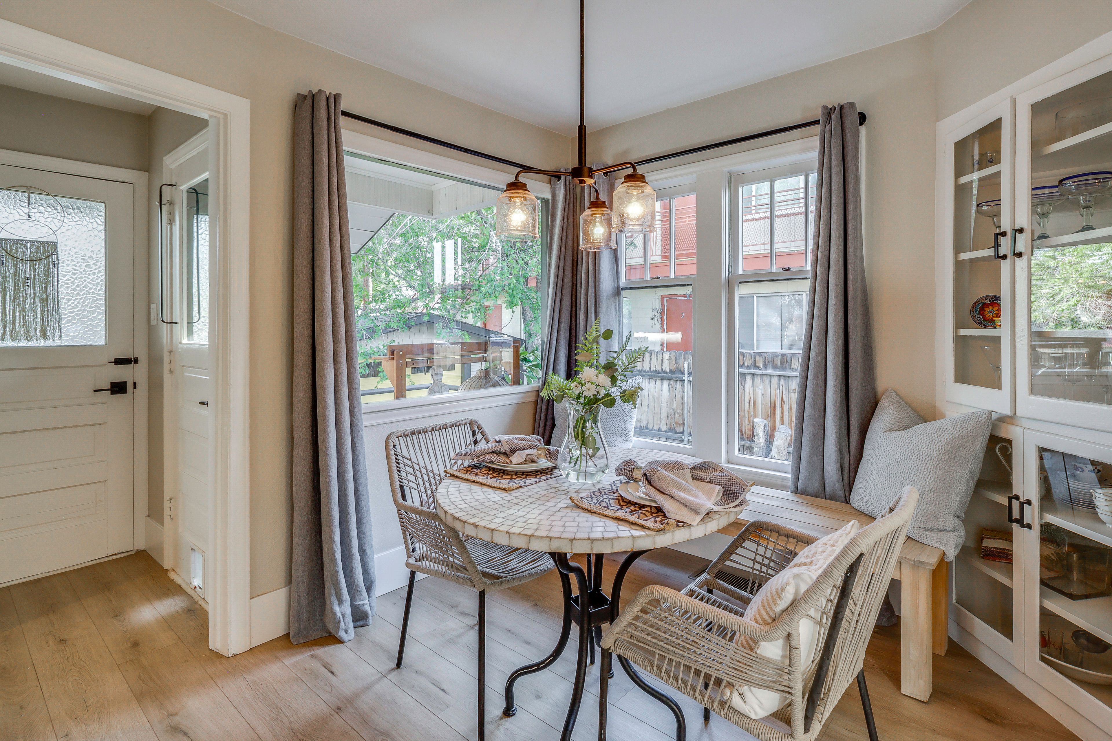 Dining Area | Main Level