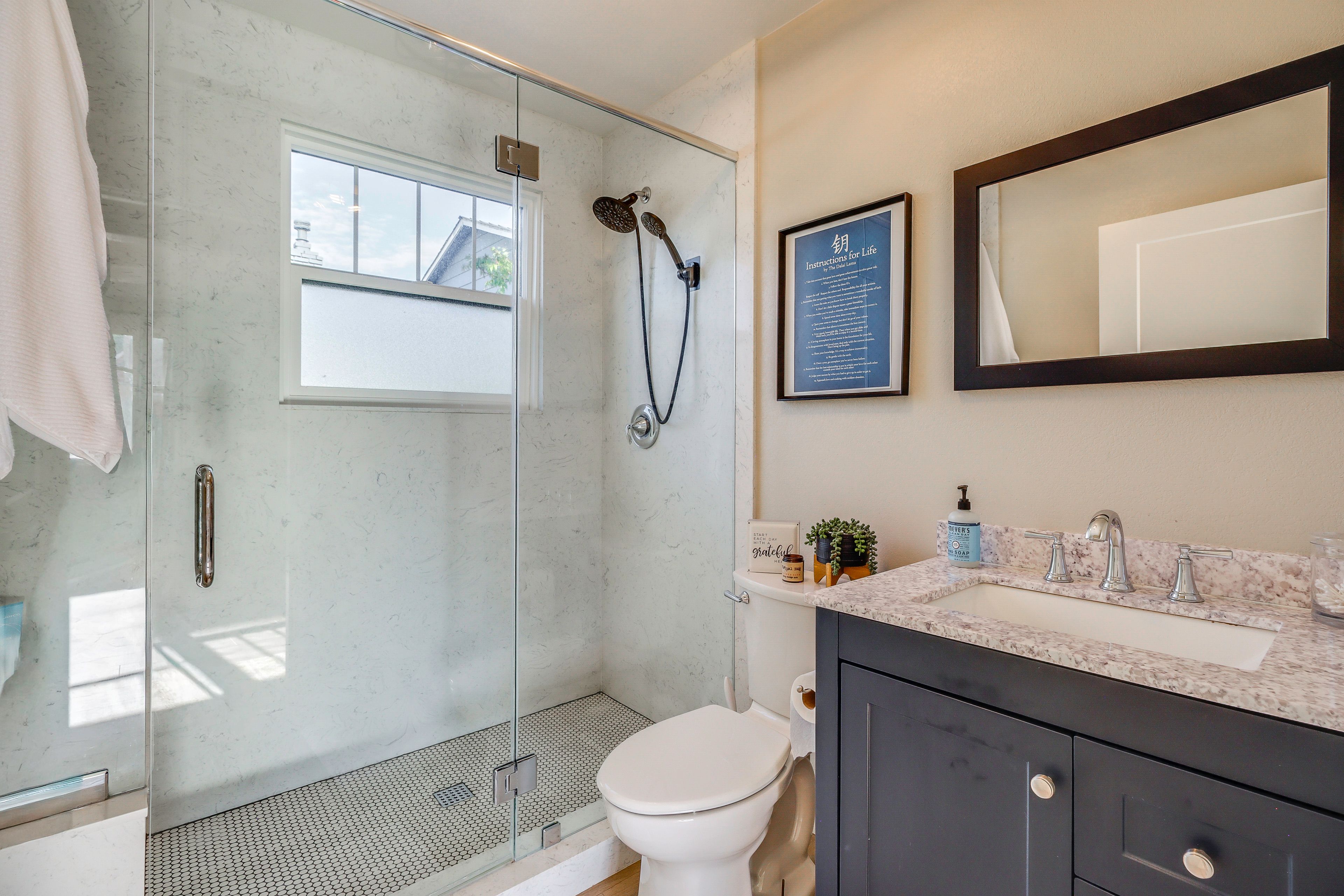 Full Bathroom | Main Level
