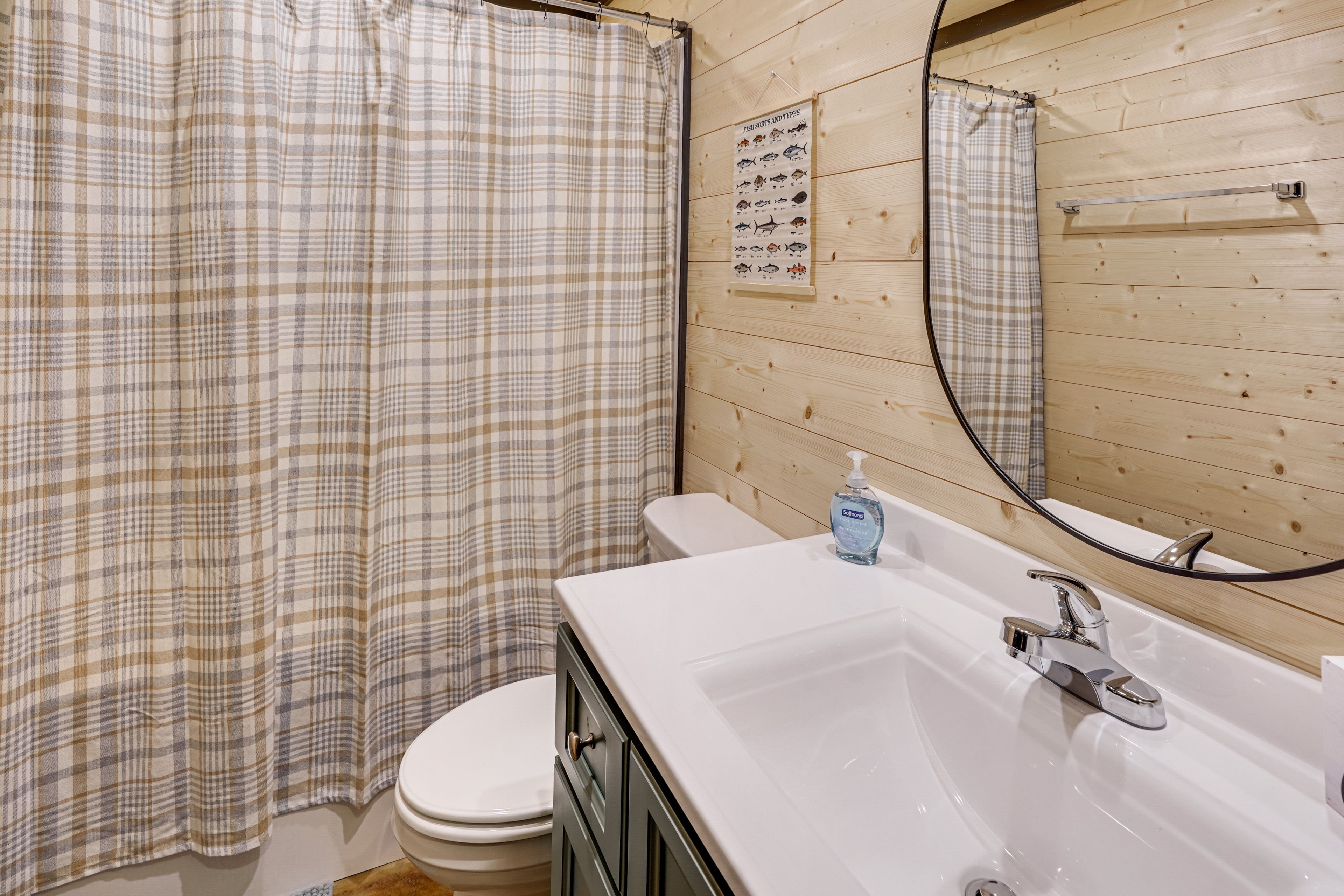 Full Bathroom