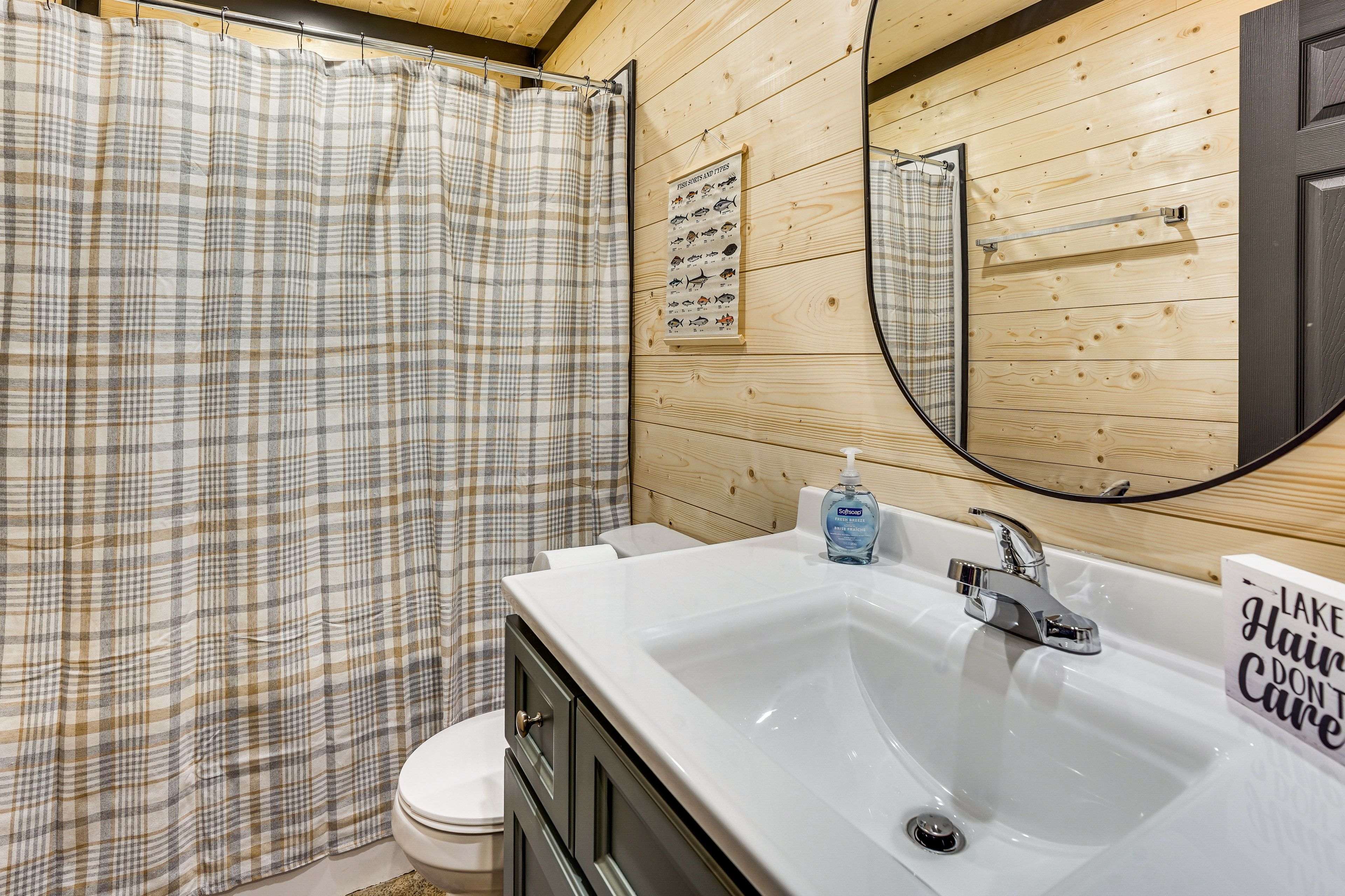 Full Bathroom