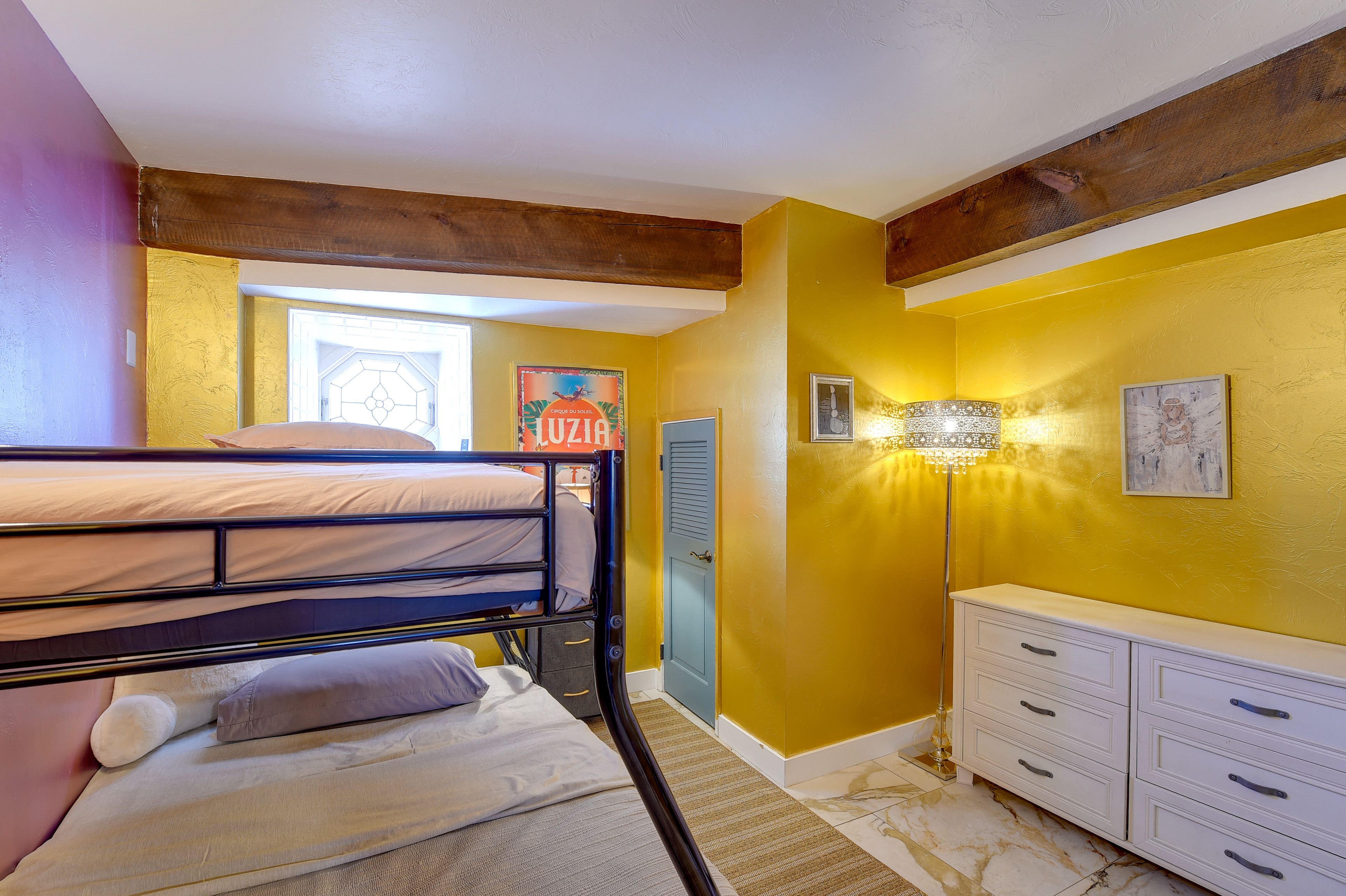 Bedroom 6 | Twin/Queen Bunk Bed | 1st Floor