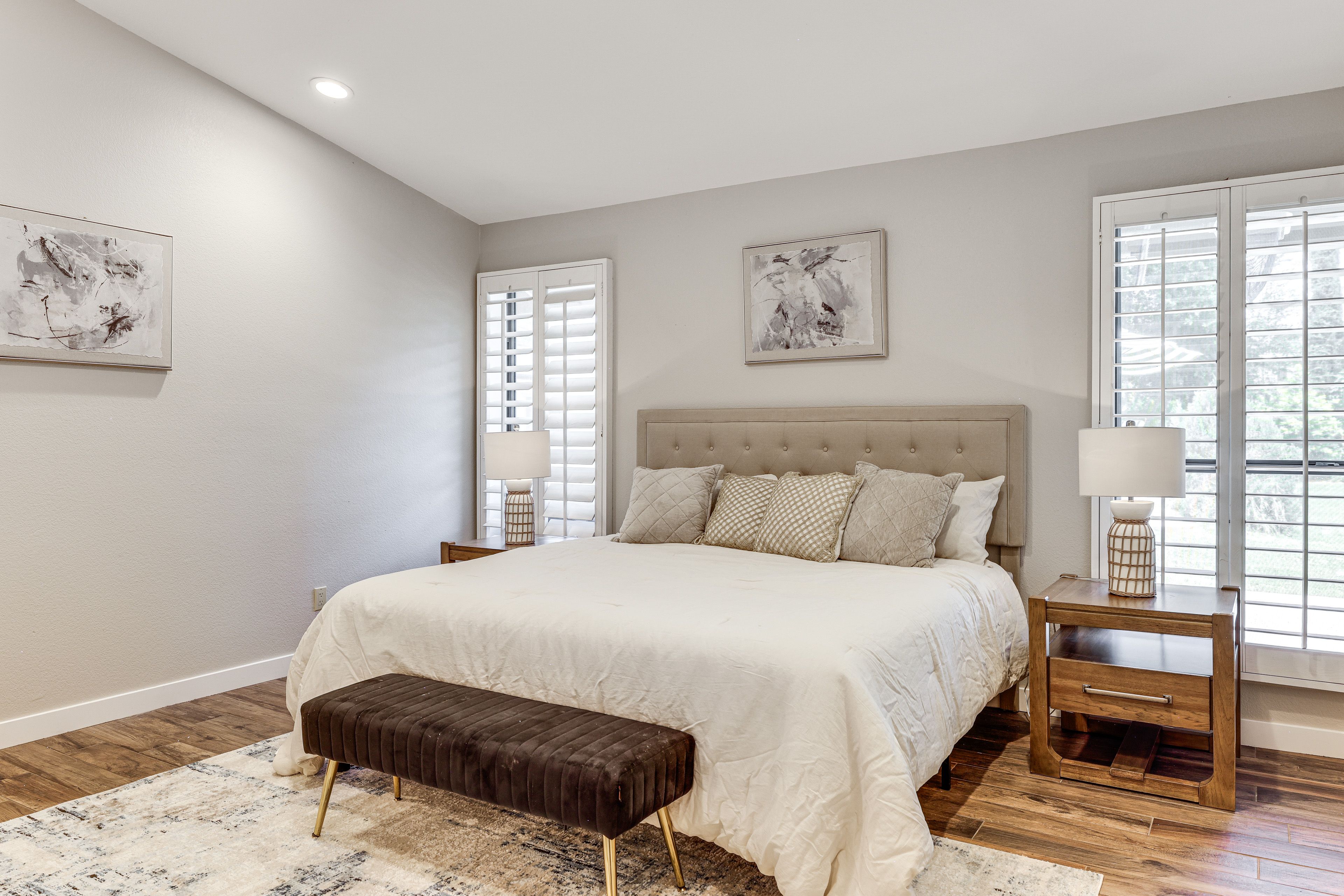 Bedroom 1 | King Bed