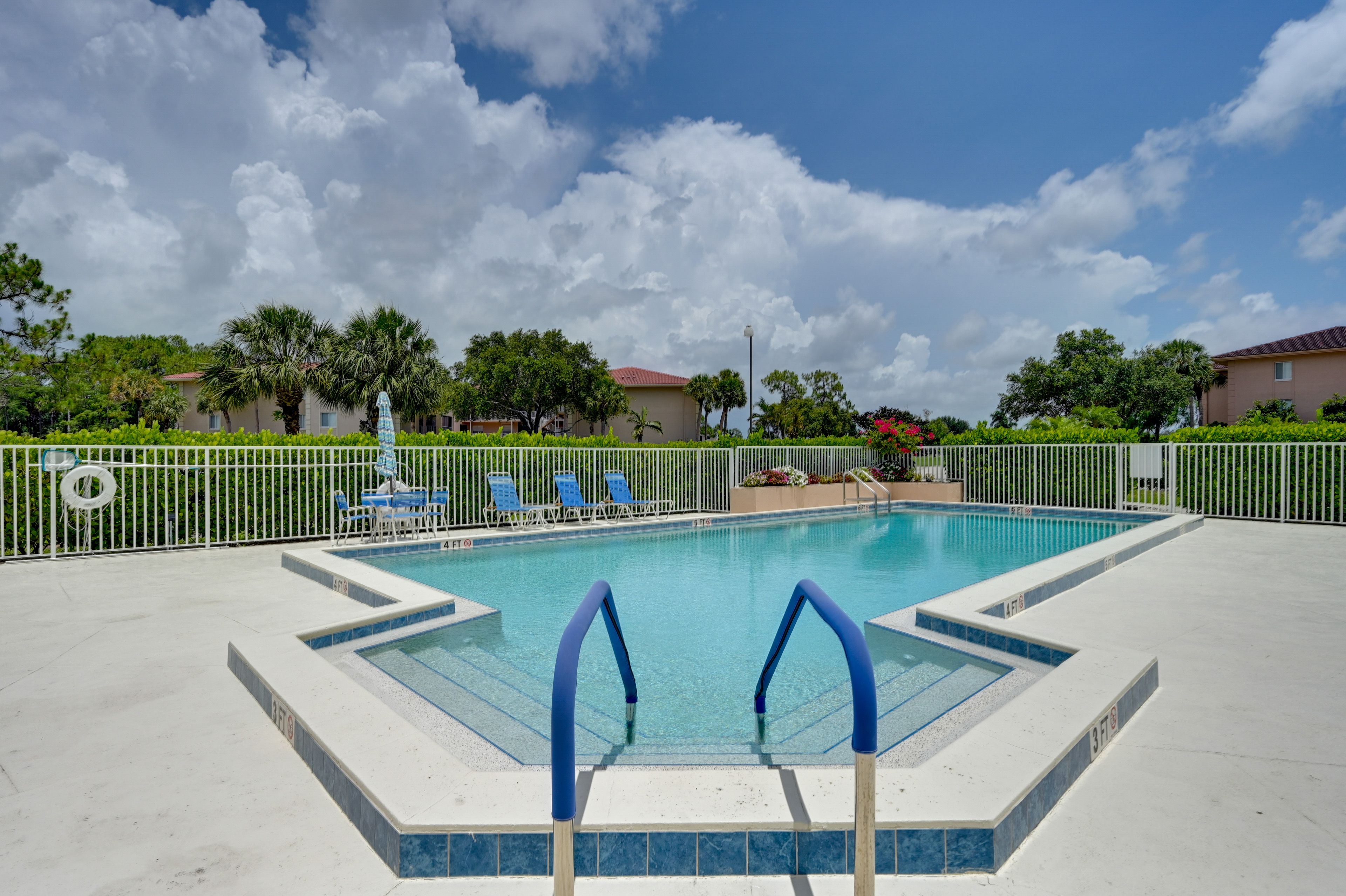 Foxfire Condominiums | Community Amenities