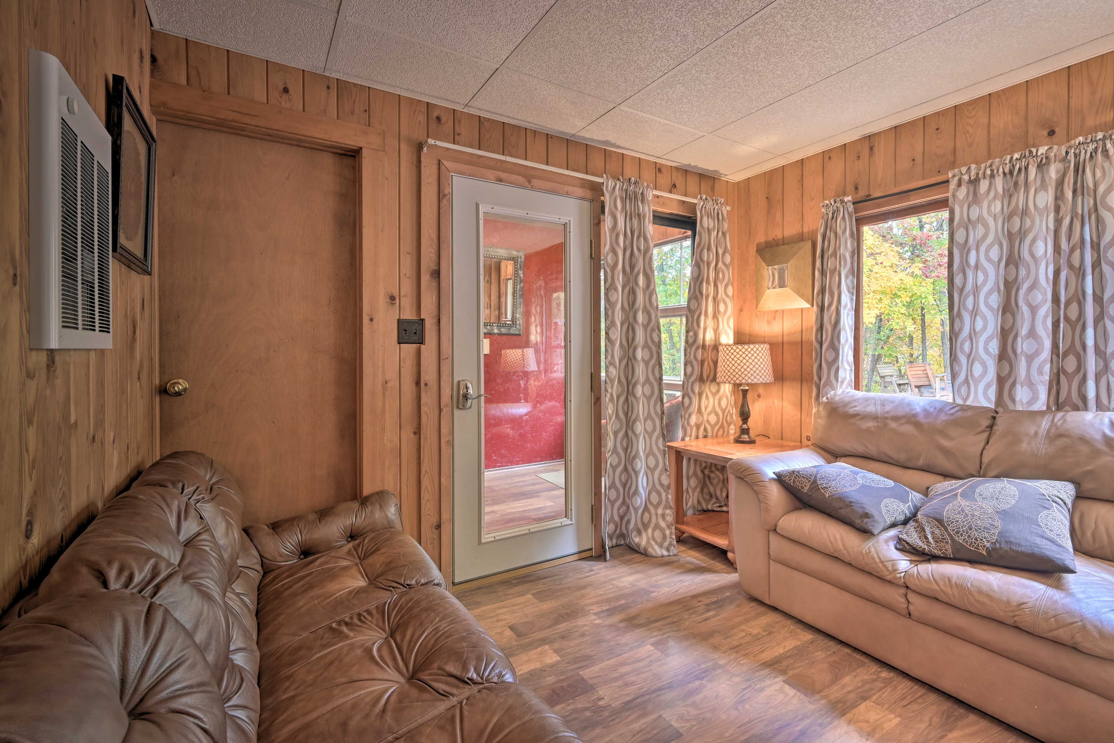 Clint Eastwood Unit | 1st Floor | Living Area