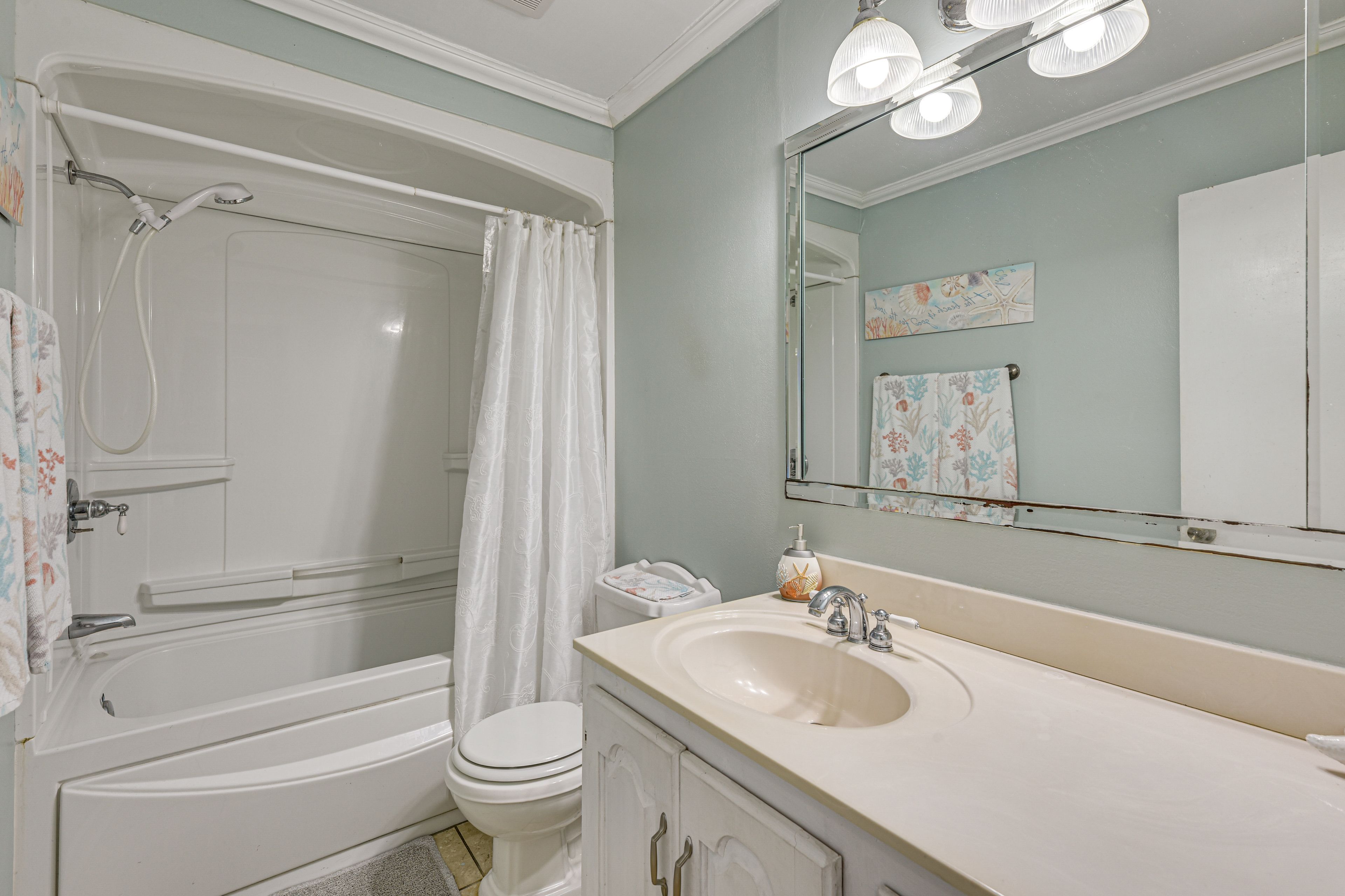 Full Bathroom