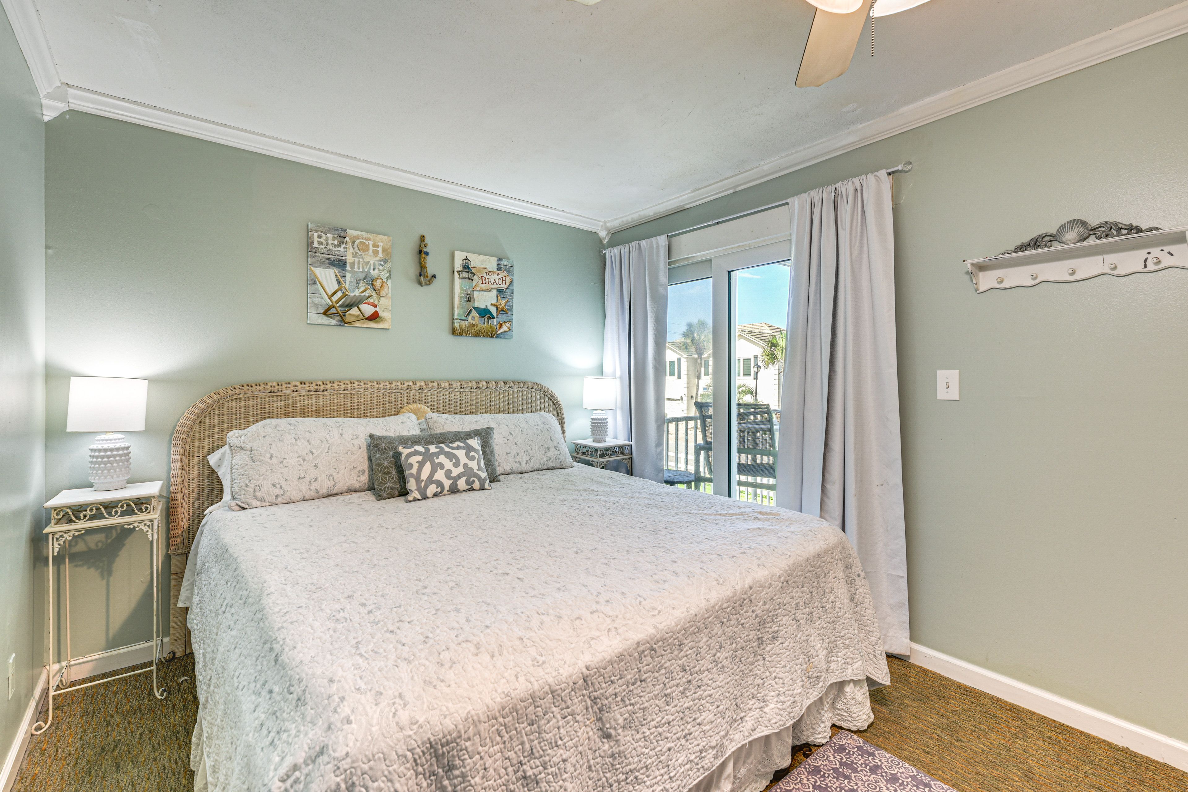 Bedroom 1 | King Bed