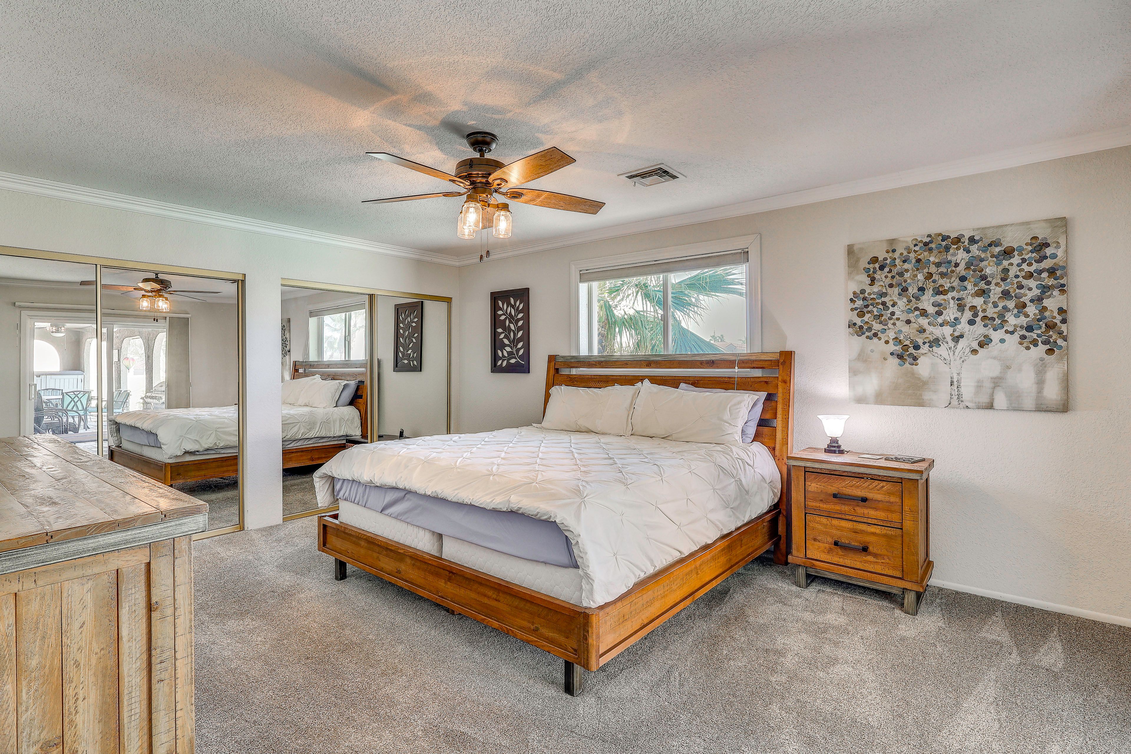 Bedroom 1 | King Bed