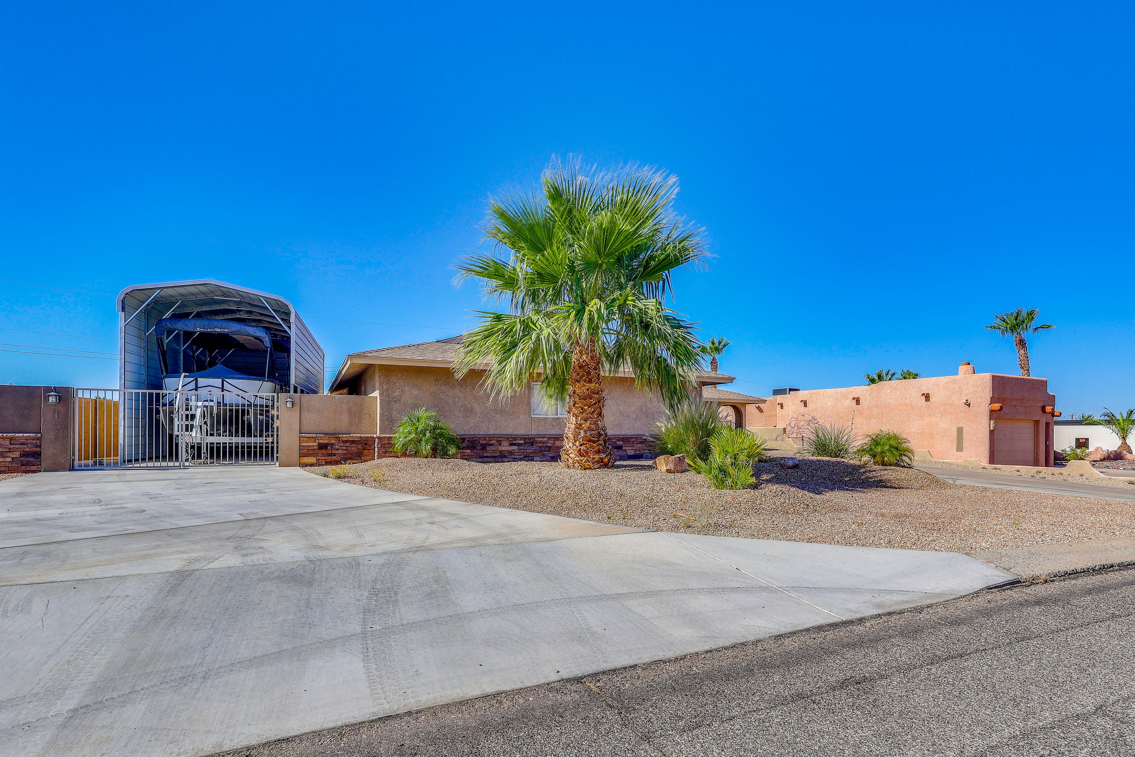 Parking | Garage (1 Vehicle) | Driveway (3 Vehicles) | RV/Boat Trailer Parking