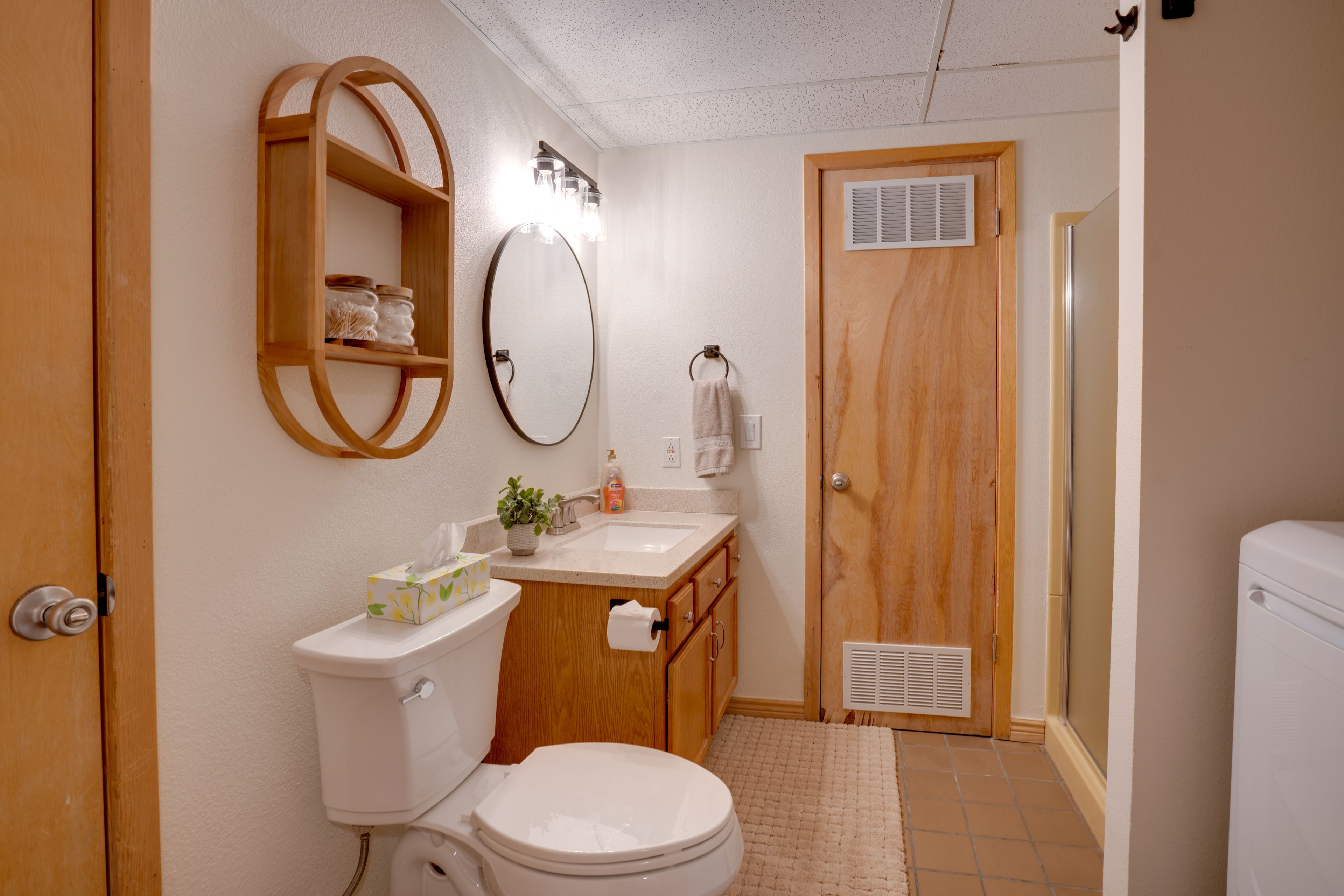 Full Bath | Upper Level