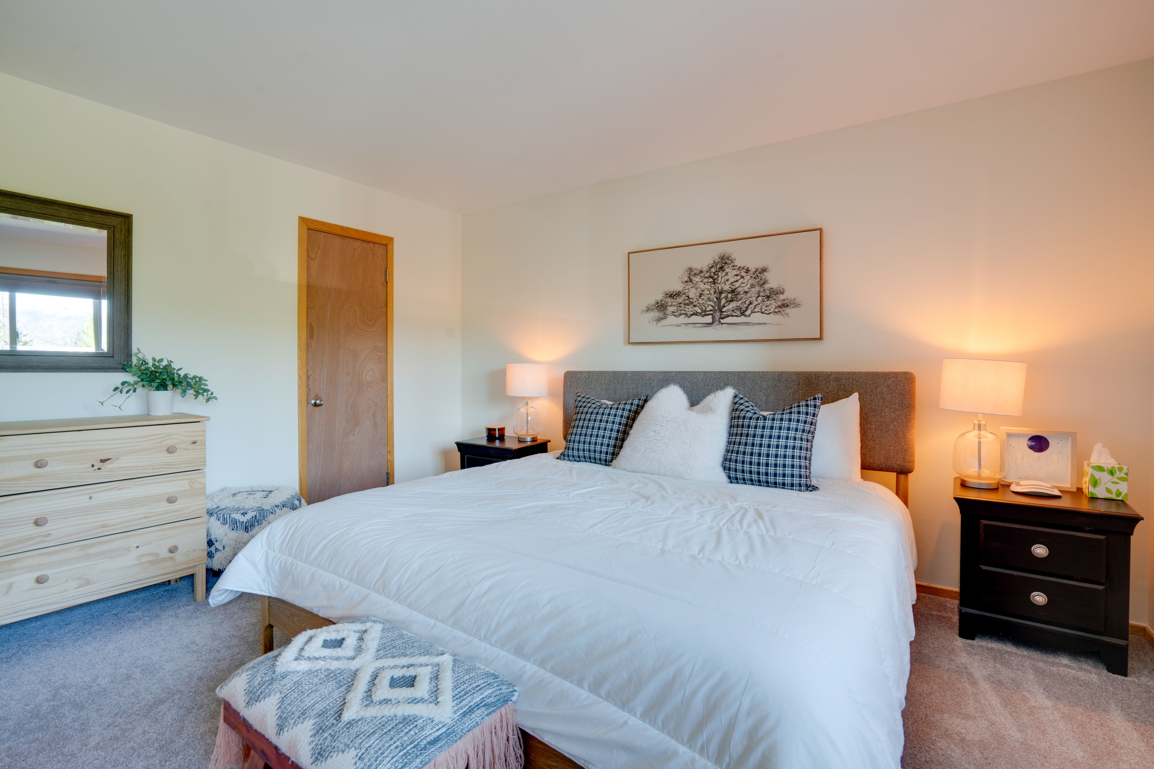 Bedroom 1 | King Bed | Upper Level