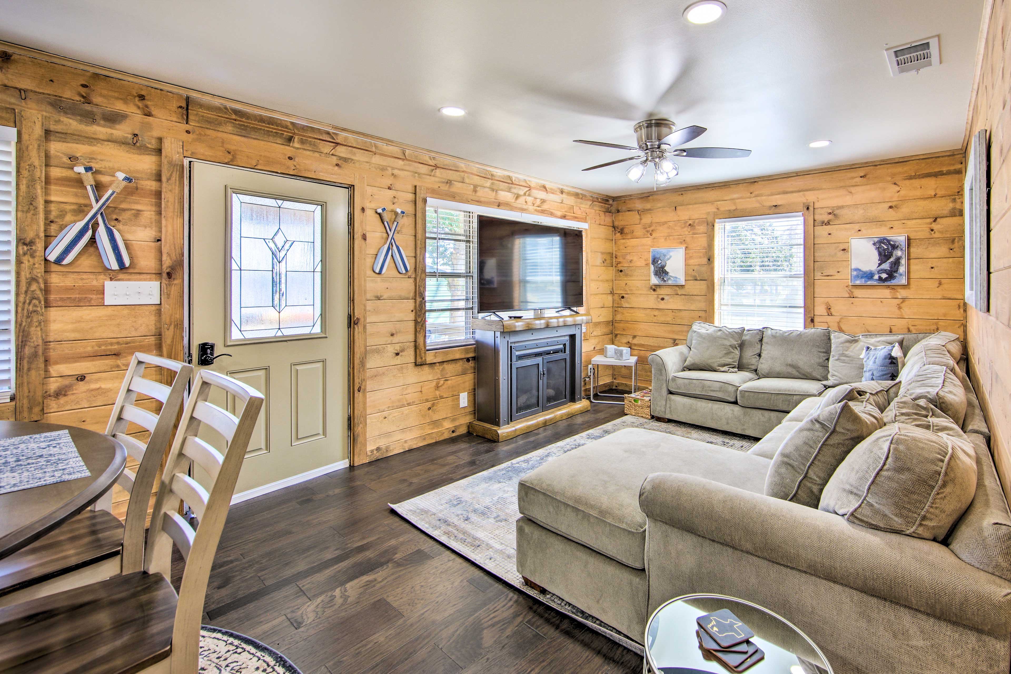 Lone Star Retreat | Living Room