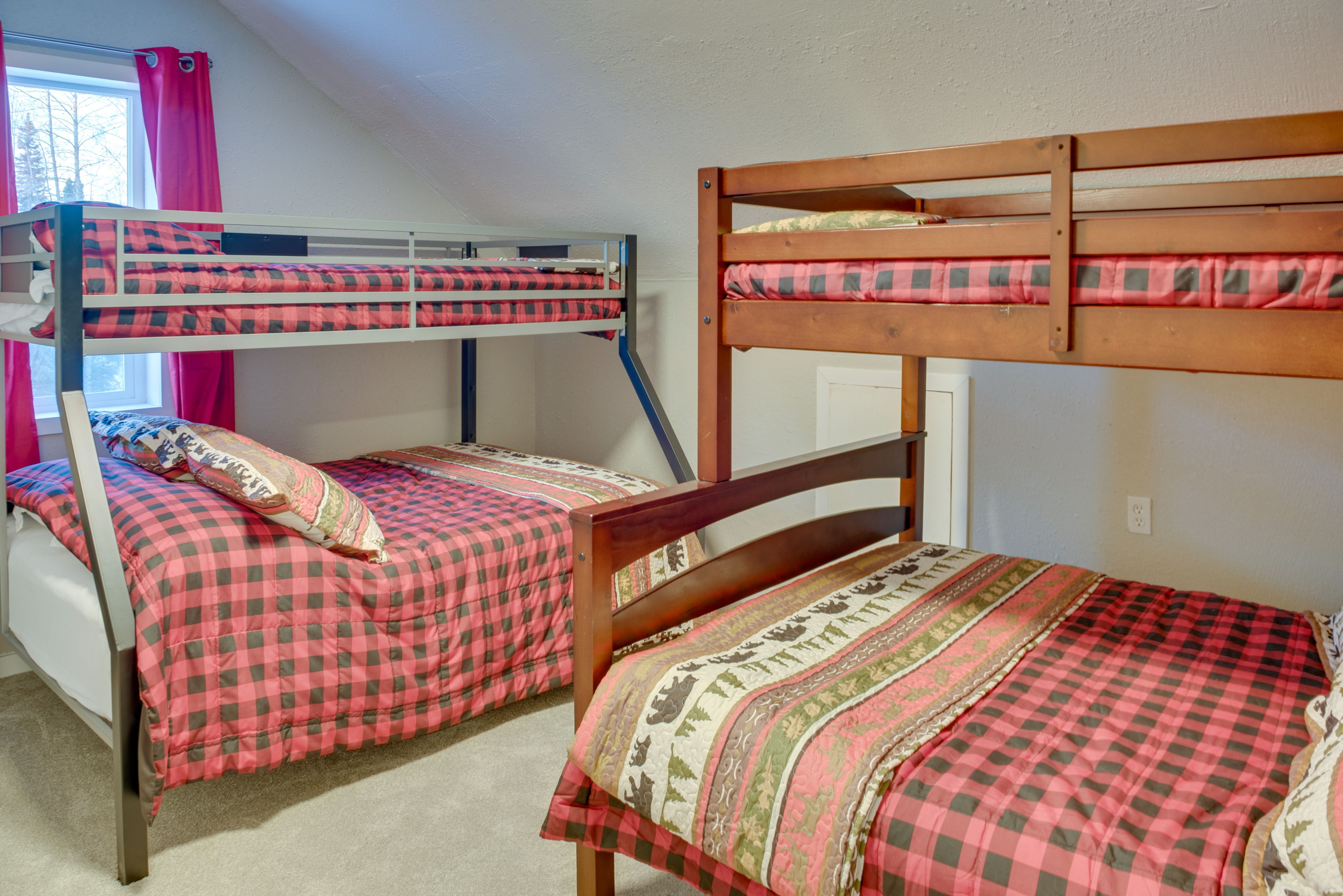 Bedroom 4 | Unit 2 | 2 Twin/Full Bunk Beds