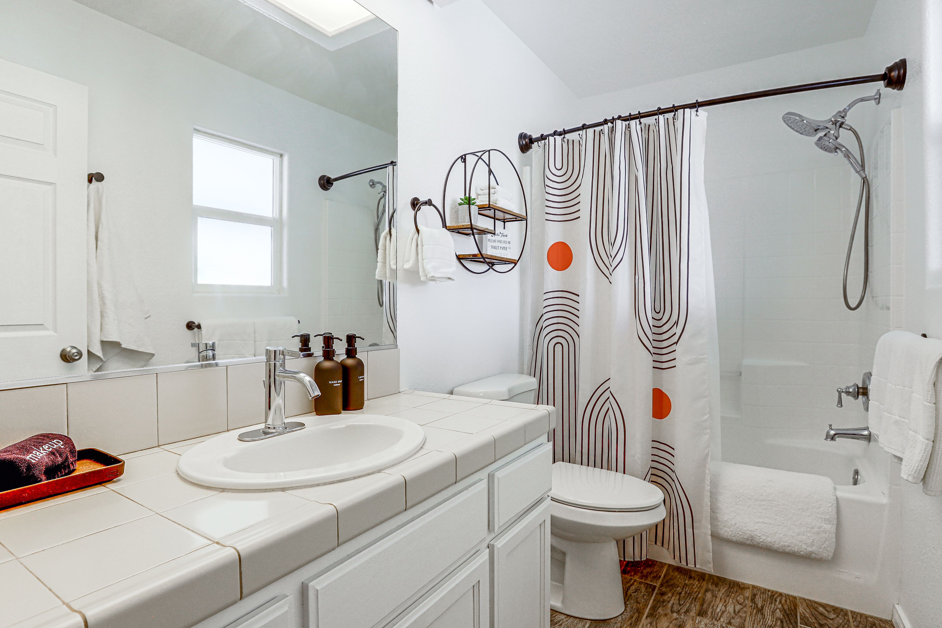 En-Suite Bathroom