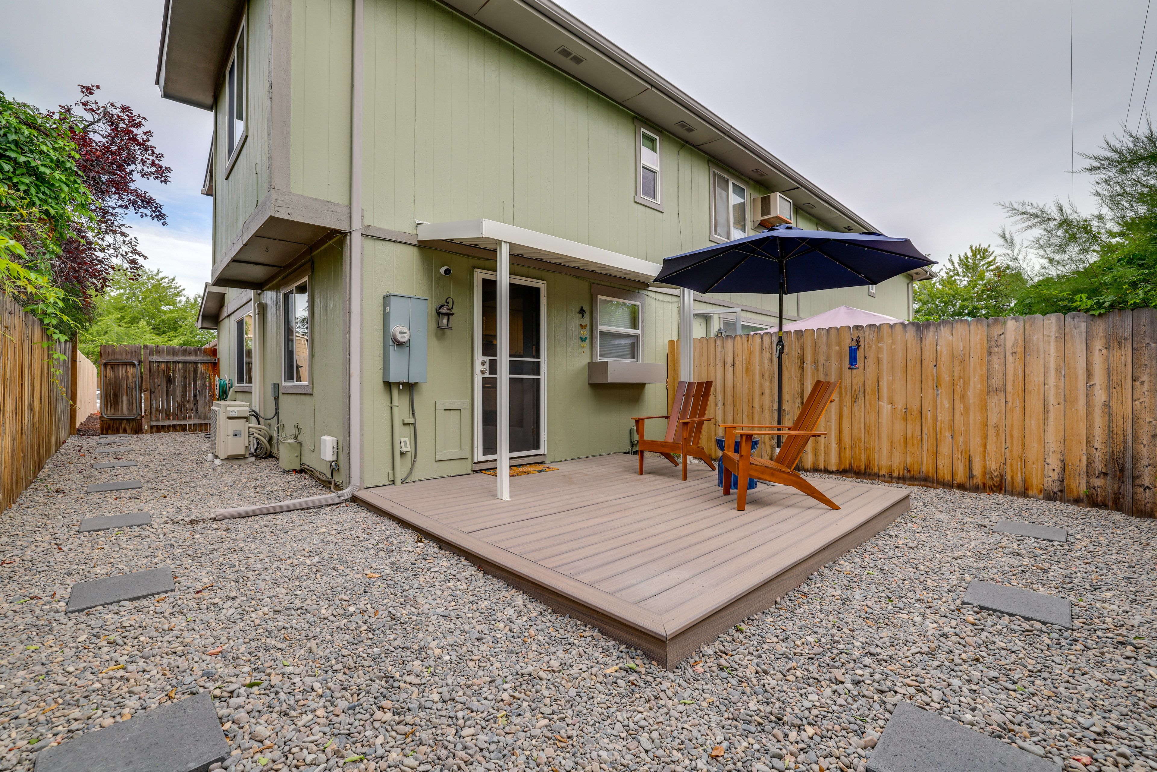 Entrance | Backyard