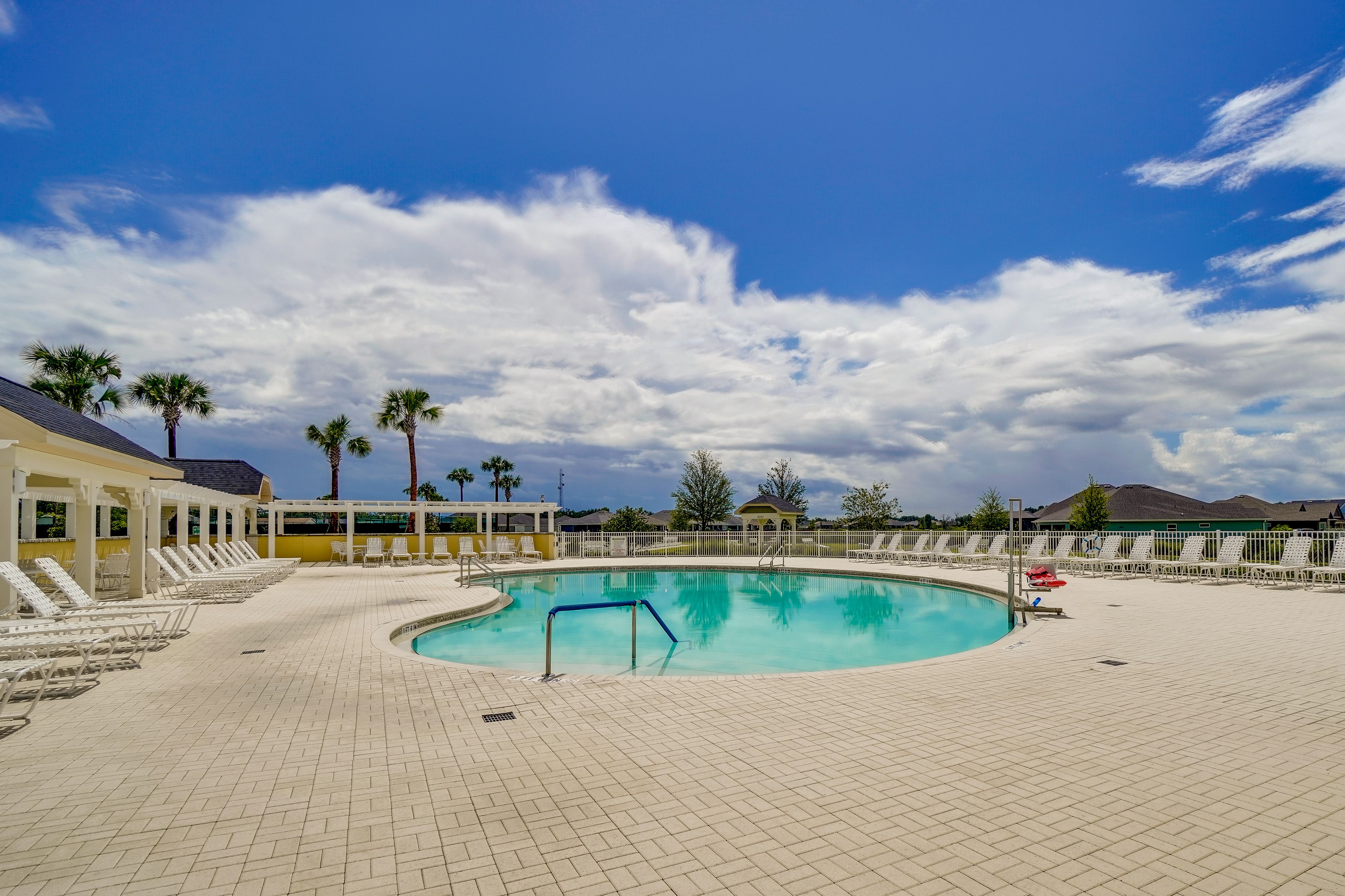 DeLuna | Community Amenities