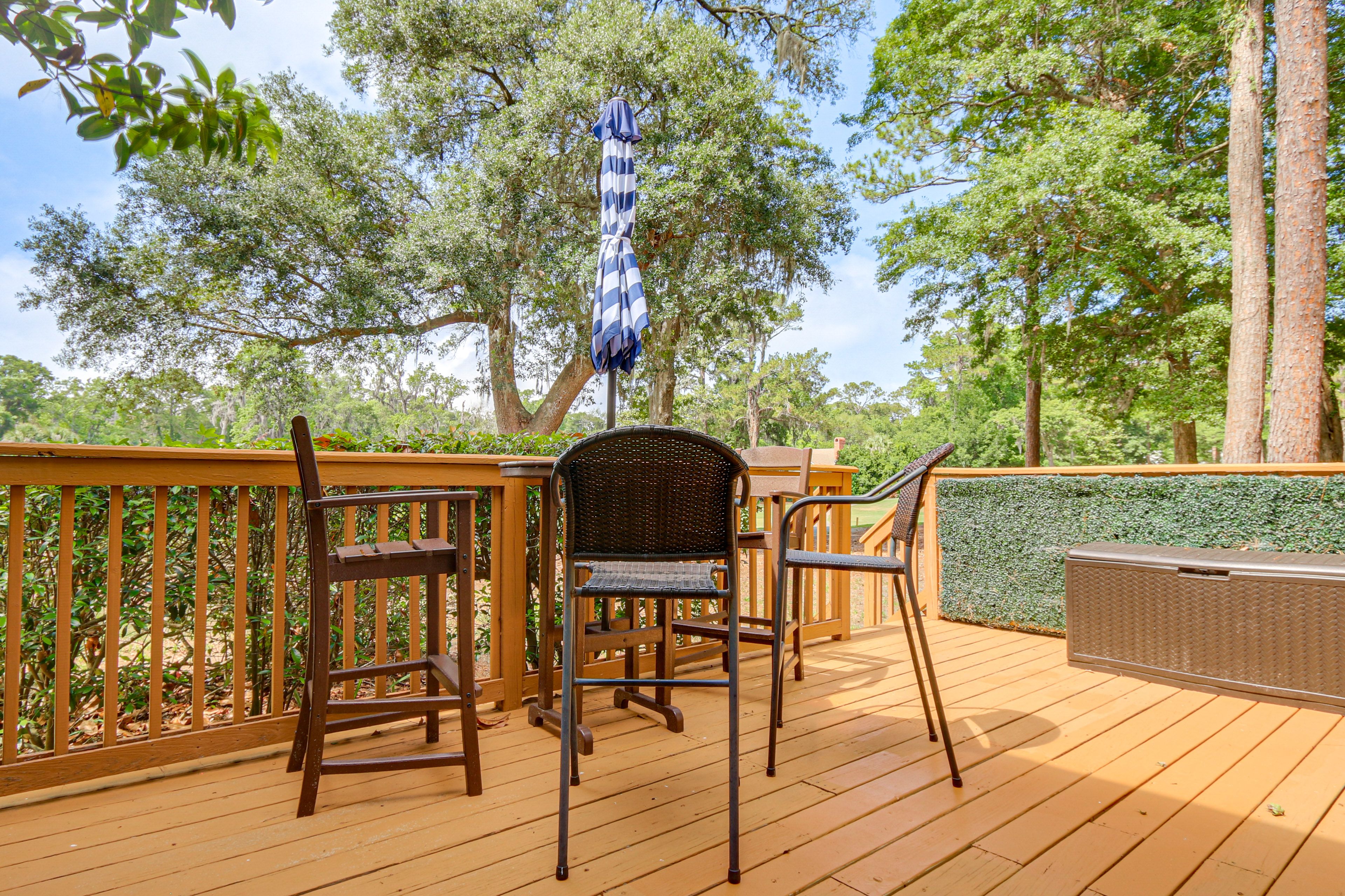 Private Deck