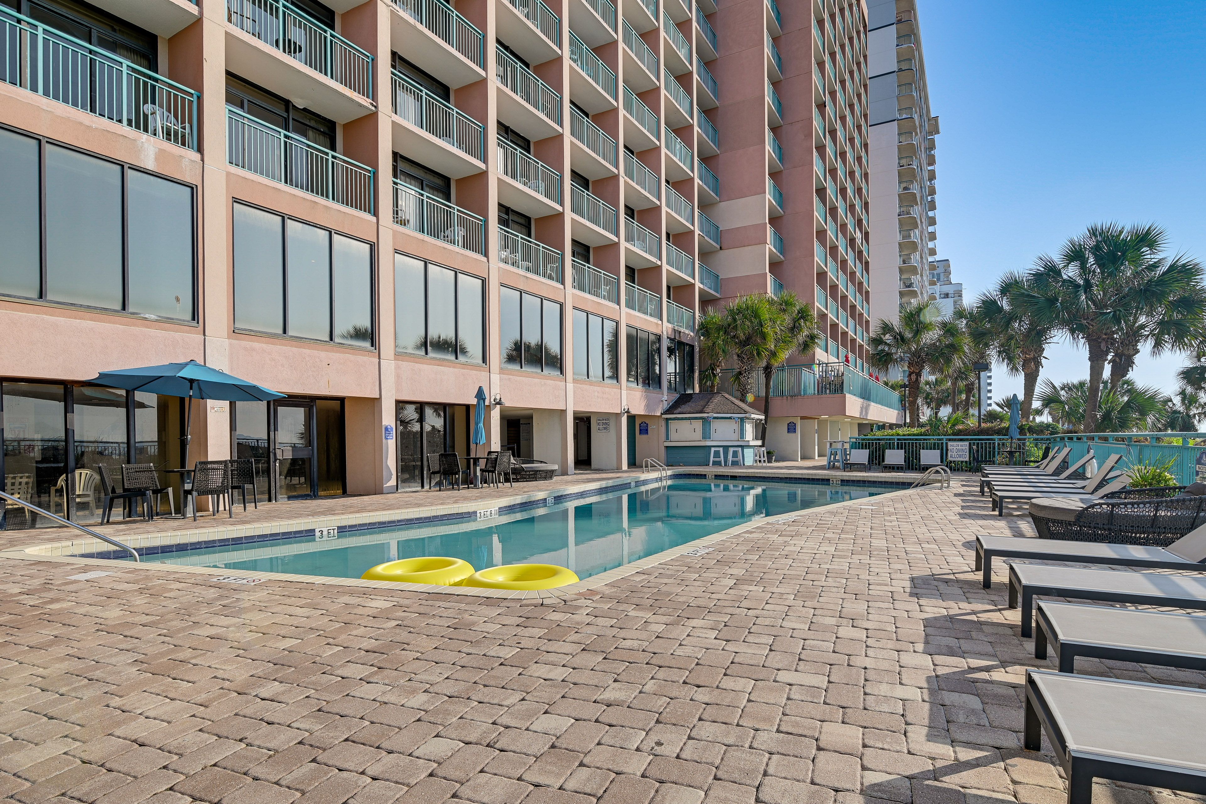 Sand Castle | Community Amenities