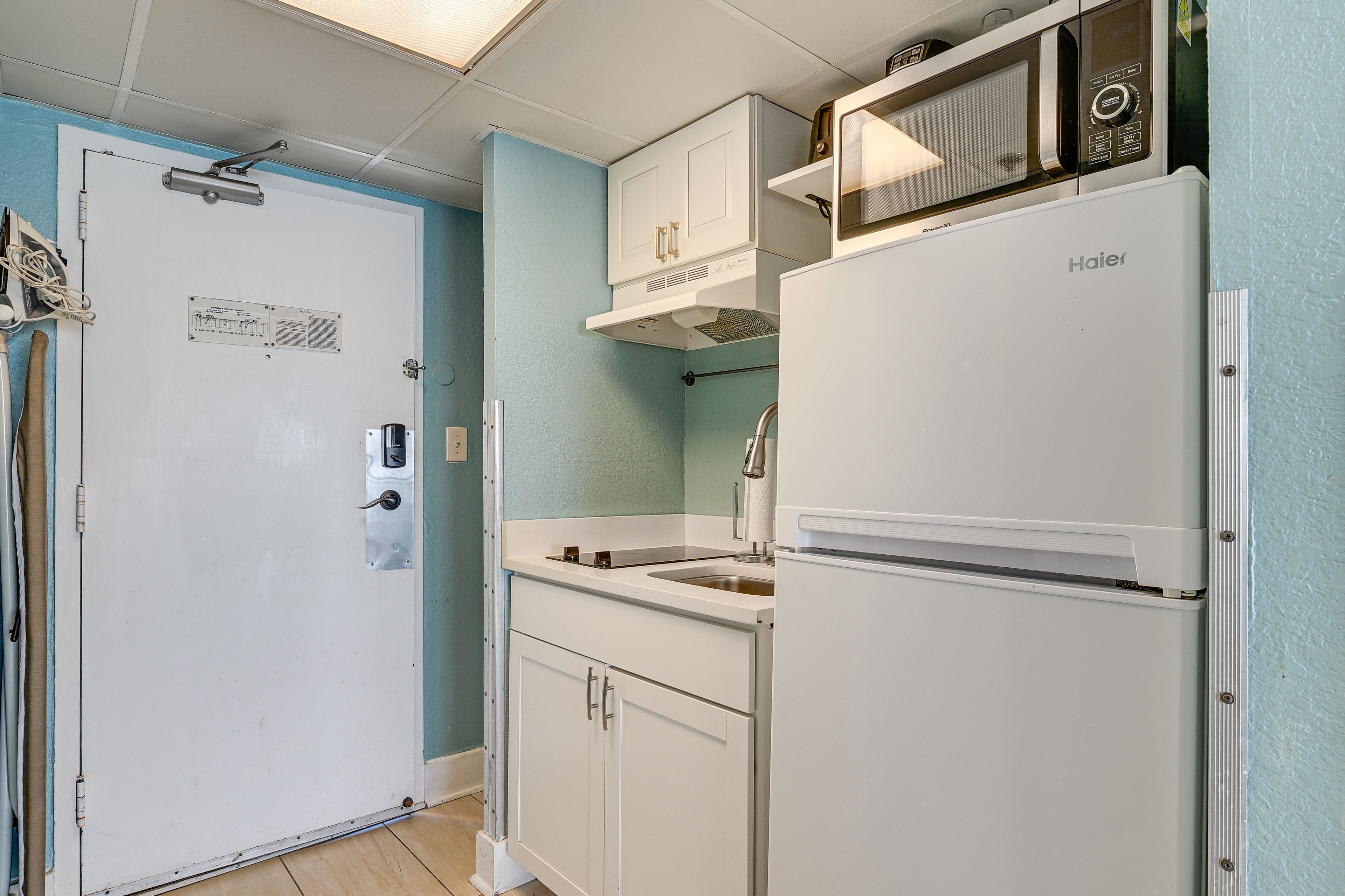 Kitchenette