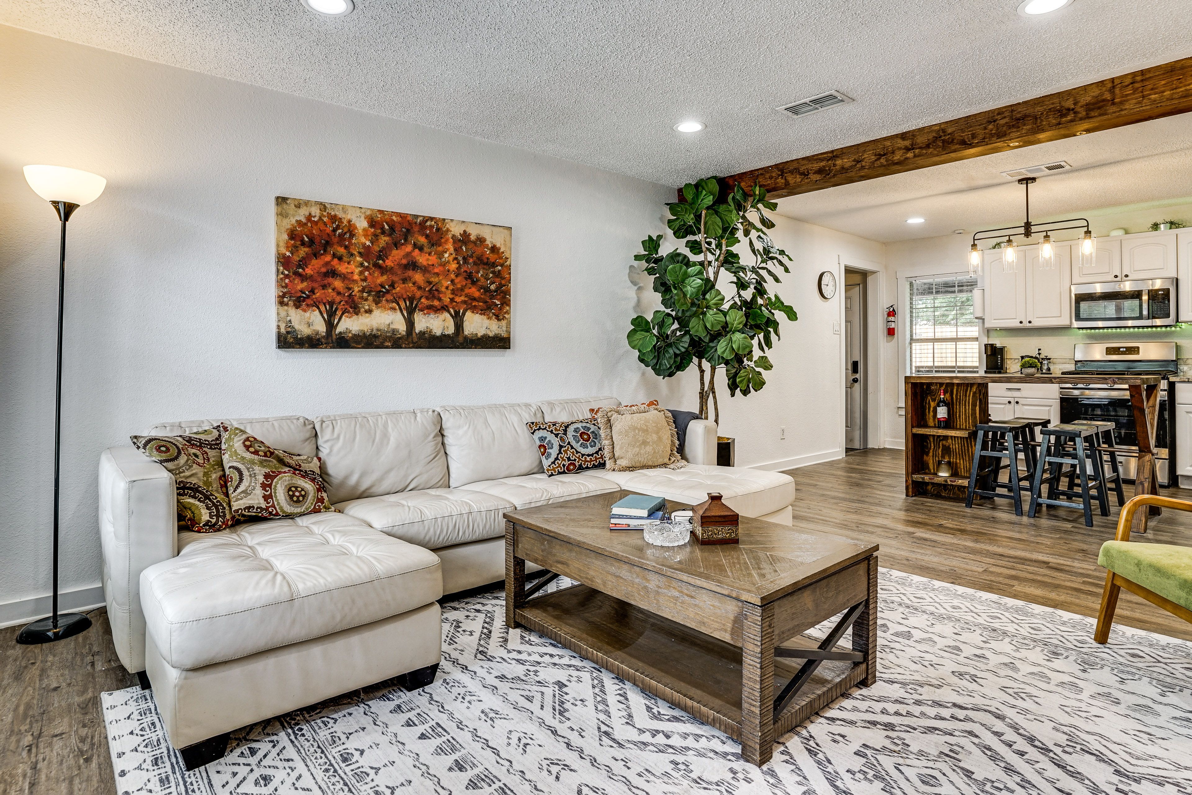 Arlington Vacation Rental | 3BR | 2BA | 1,244 Sq Ft