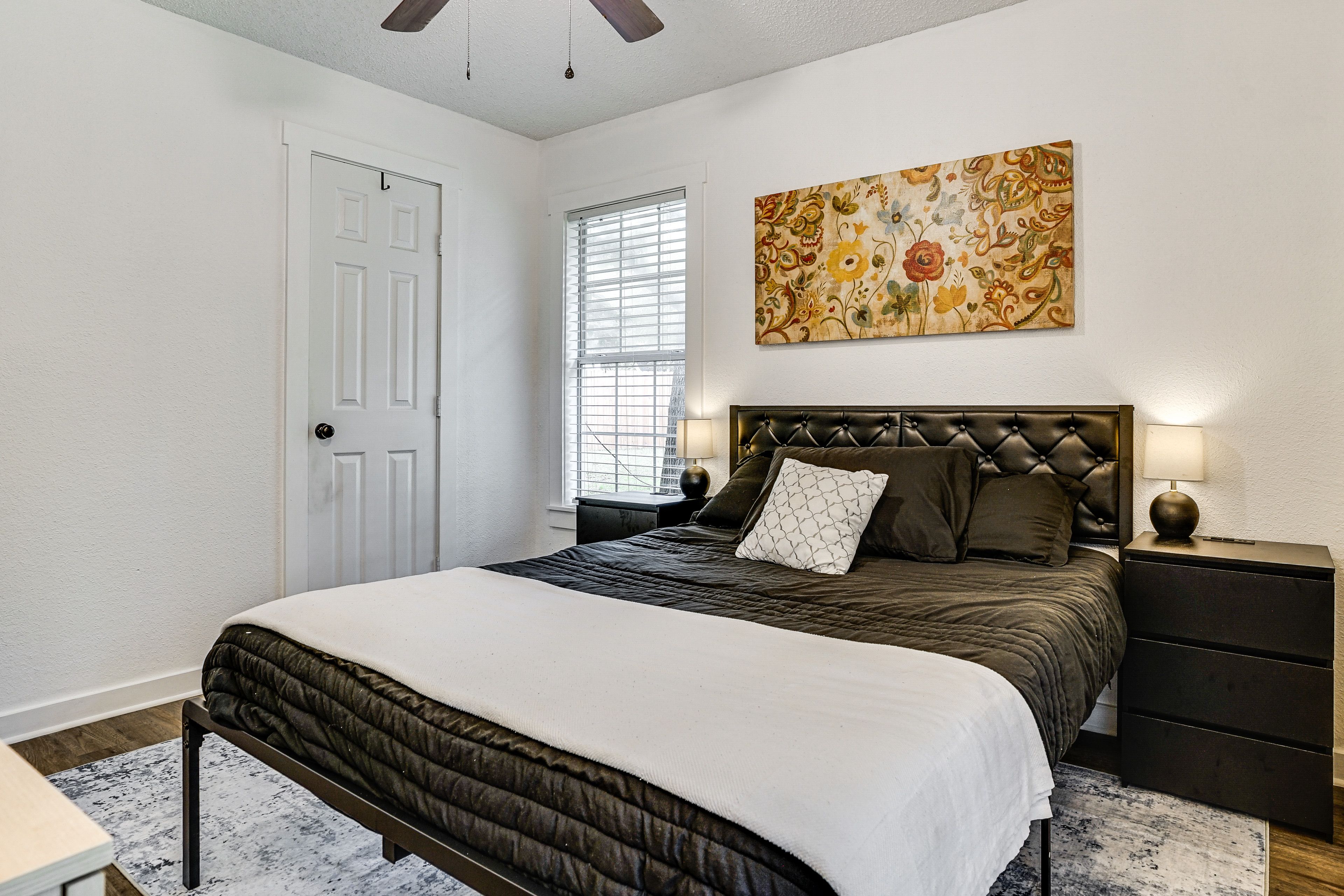 Bedroom 2 | Queen Bed