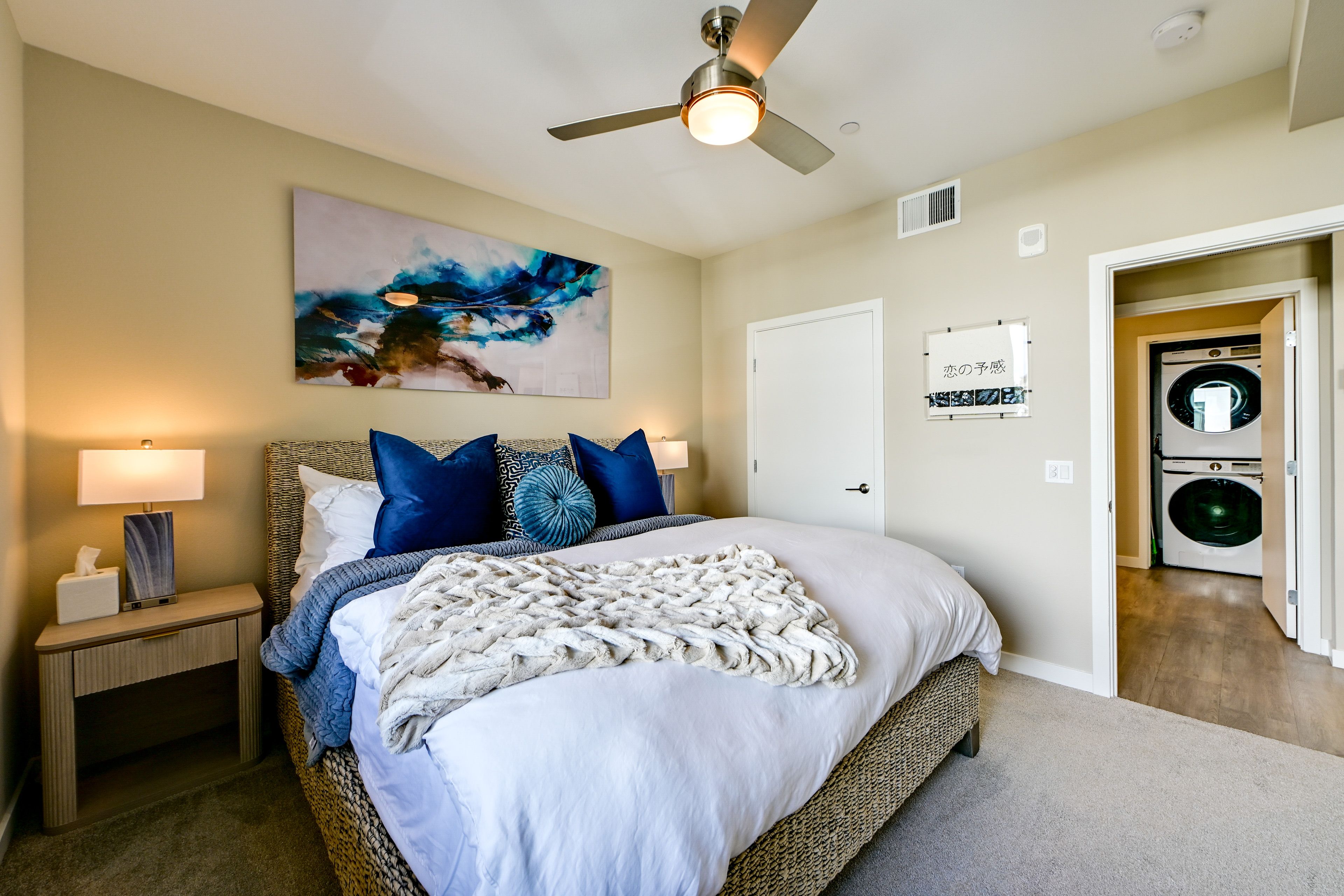 Bedroom | King Bed