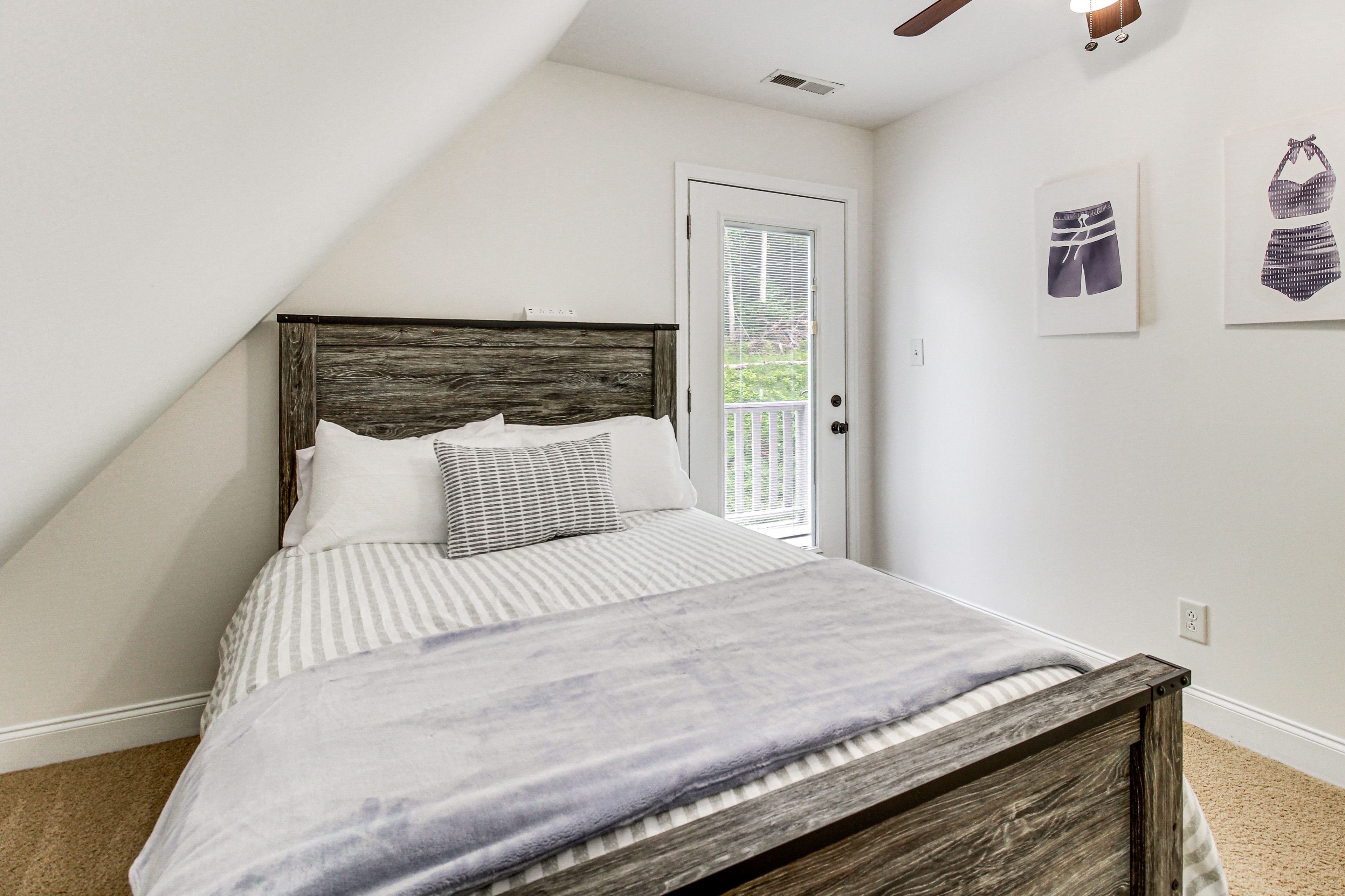 Bedroom 2 | Full Bed | 2nd Floor