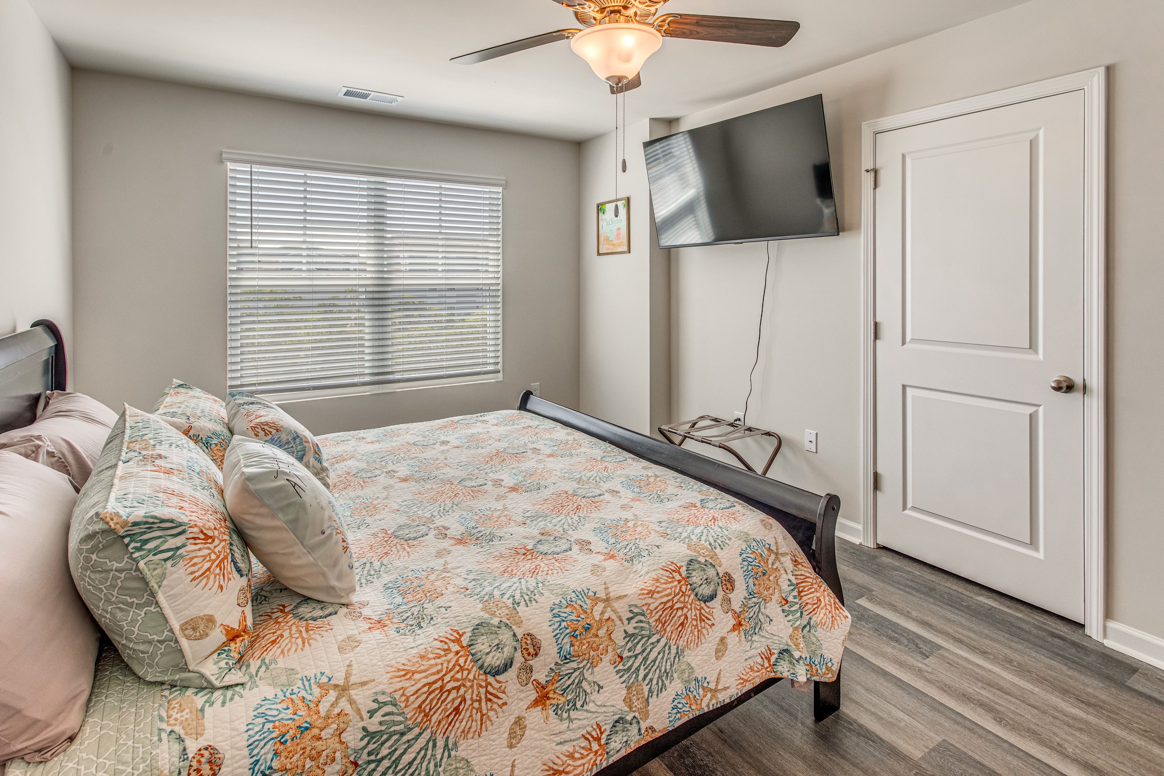 Bedroom 1 | King Bed | 2nd Floor