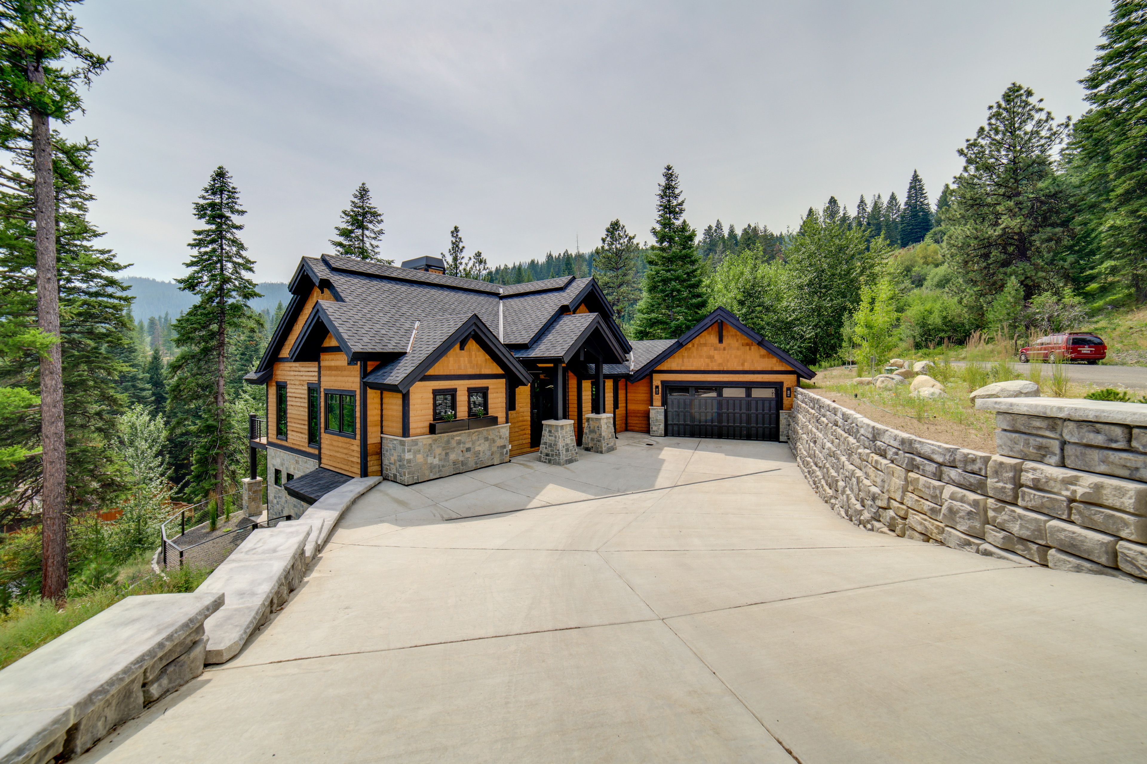 Donnelly Vacation Rental | 4BR | 3.5BA | 3,900 Sq Ft